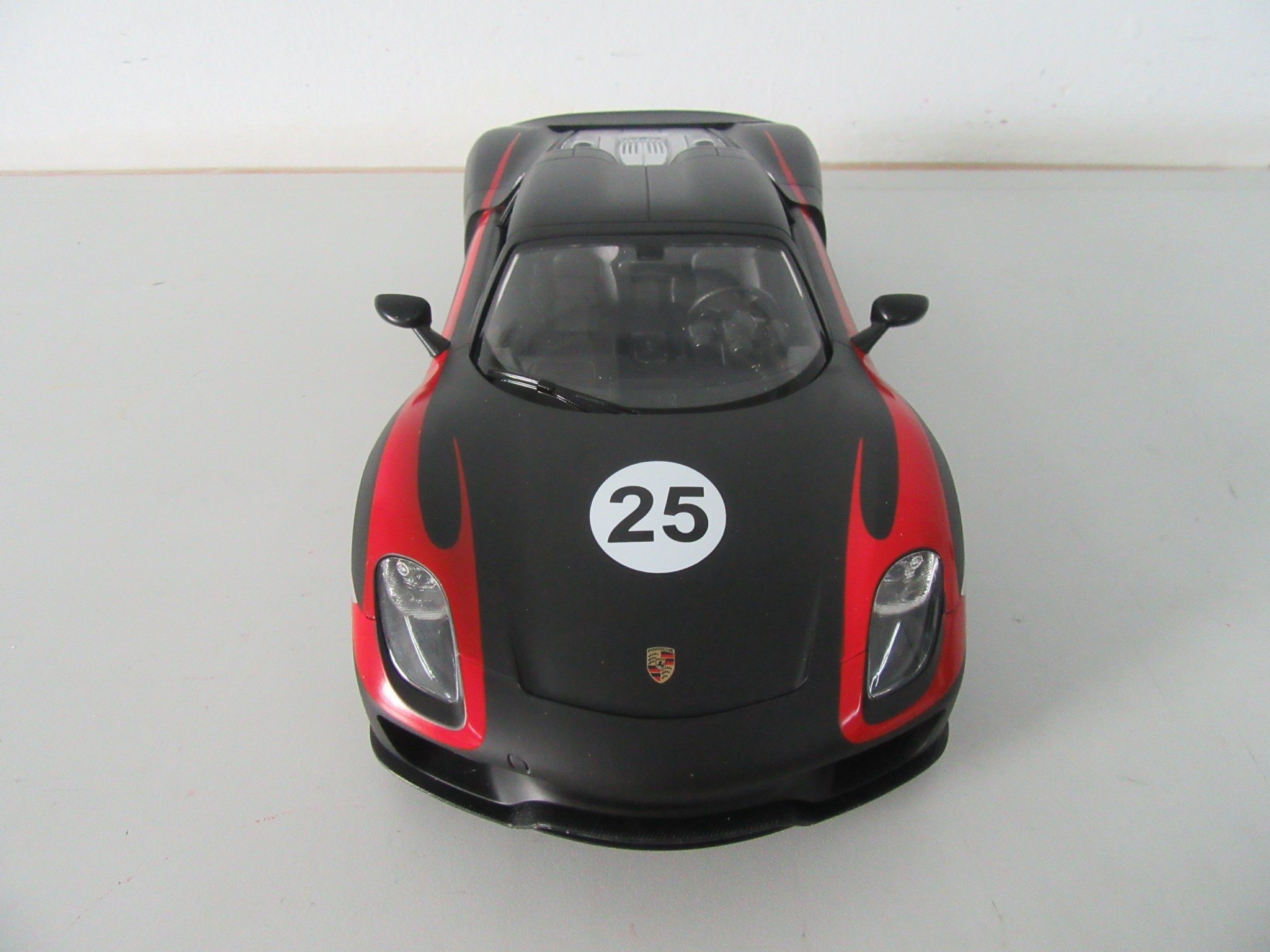 BLACK R/C 1:14 PORSCHE 918 Spyder Performance( with USB charging cable)