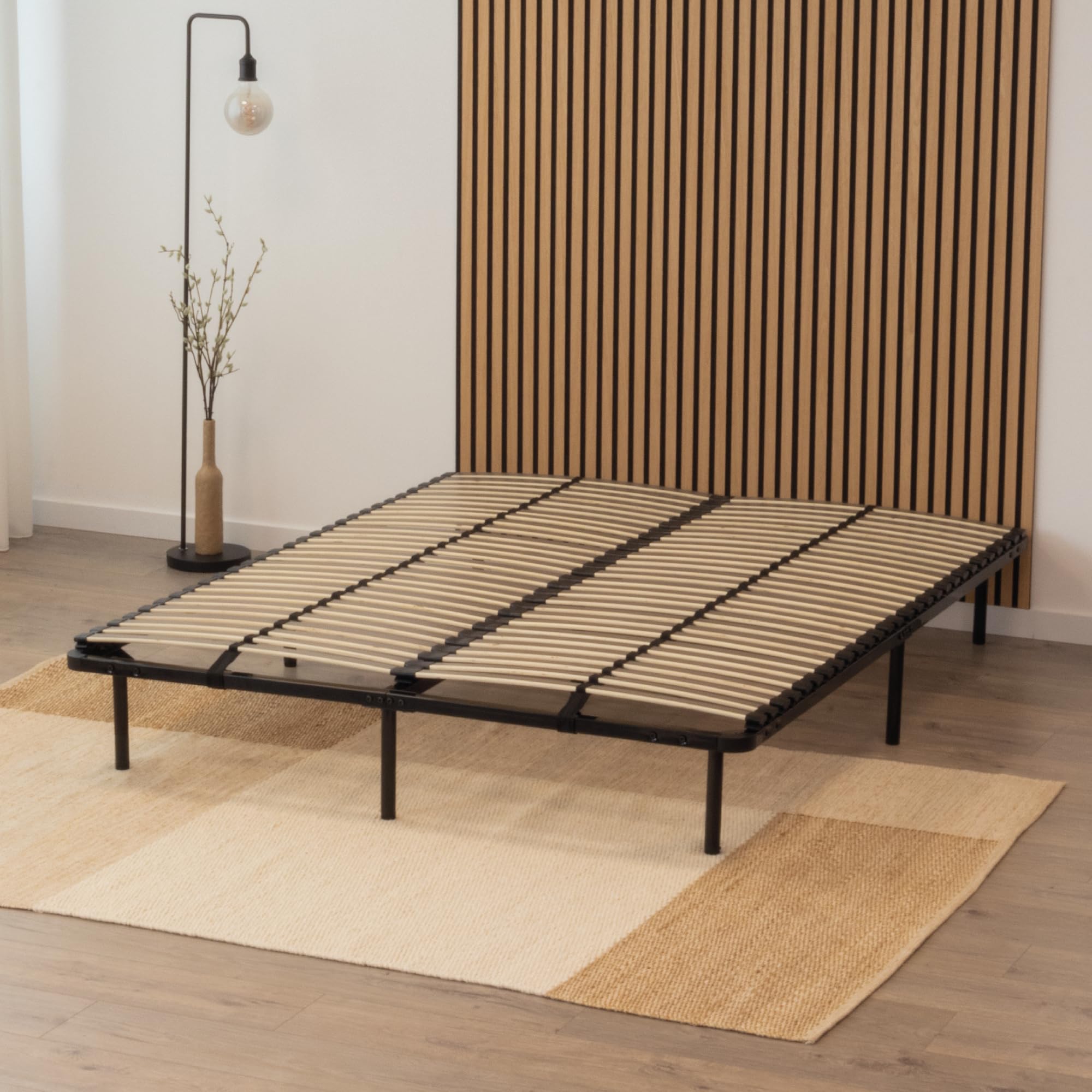 i-flair Metallbett Lattenrost 140x200 cm, Gästebett auf Füßen mit Stauraum, Lattenrahmen Ortho - für alle Betten und Matratzen geeignet