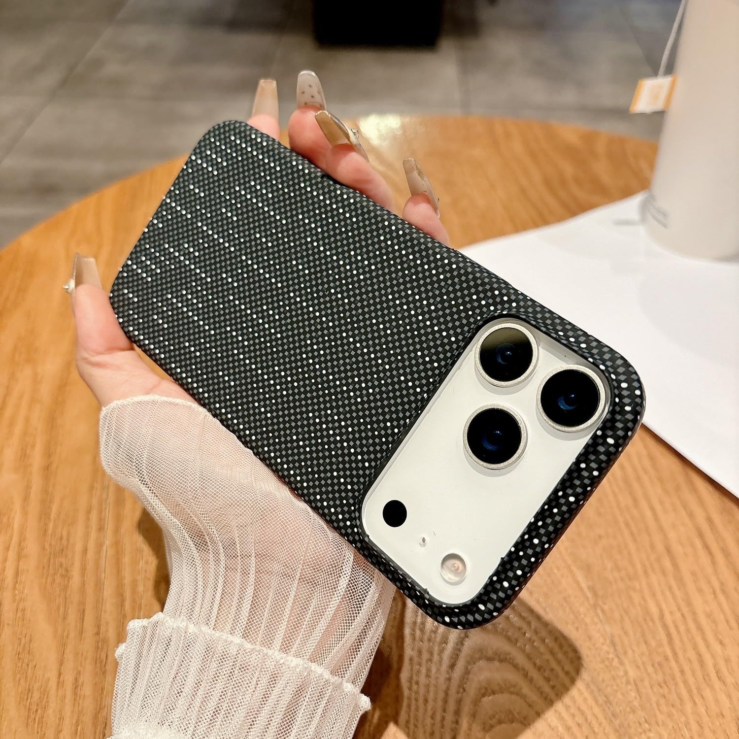 Coque iPhone 16 Pro Max rigide magnétique couleur B texture carbone - 4
