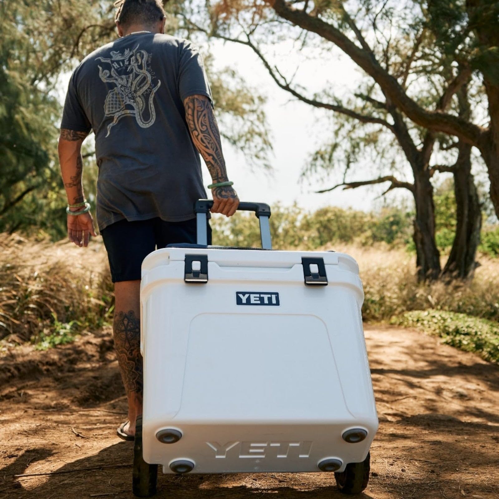 YETI Roadie 32 Wheeled Cool Box, enfriador duro aislado