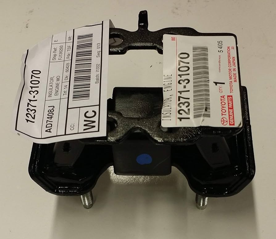 Amazon.com: Toyota Genuine Parts 12371-31070 Rear Engine Mount