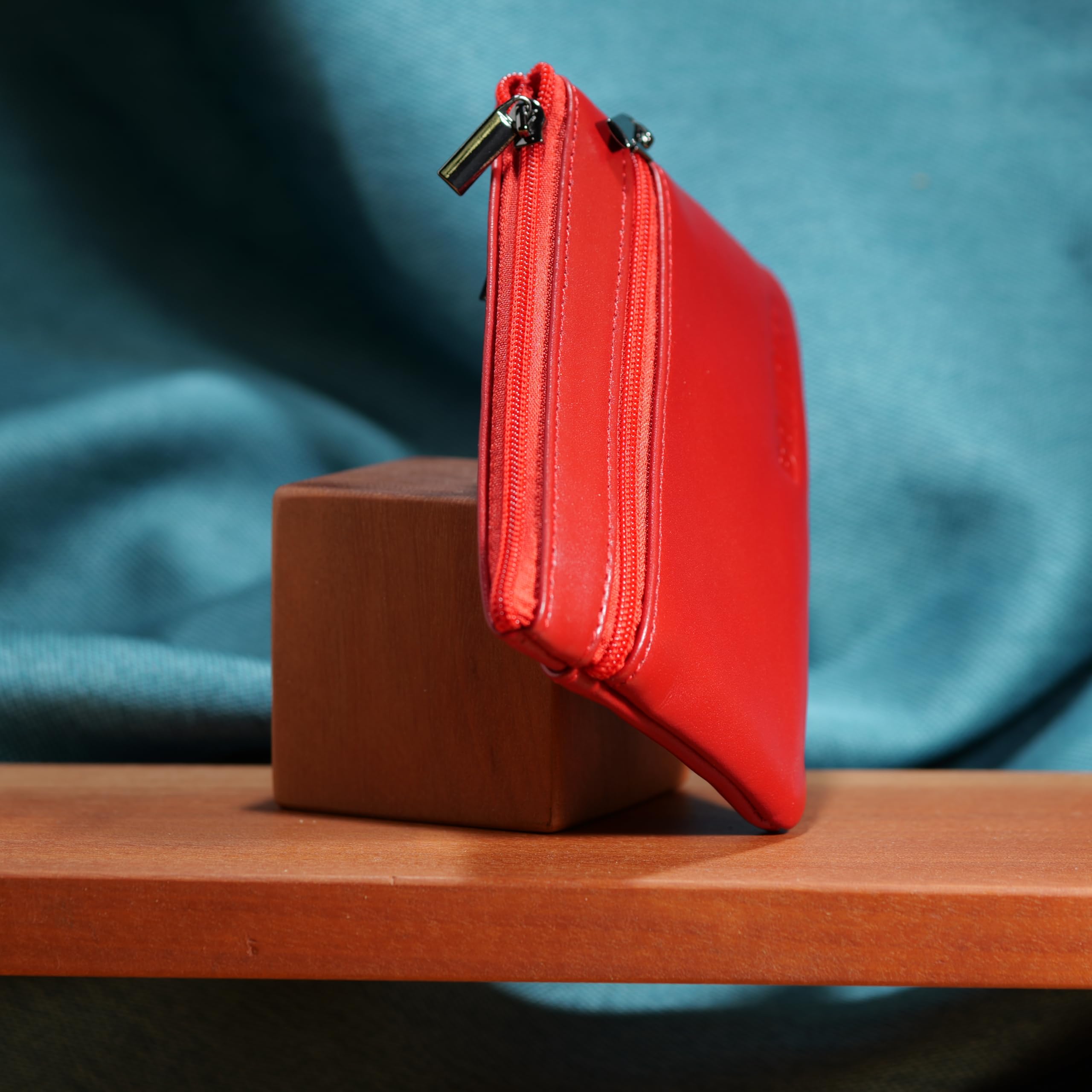 BAWAKO Portamonete in vera pelle, tre scomparti, chiusura con cerniera, adatto per carte e monete, con portachiavi mini portafoglio, universale(Rosso)