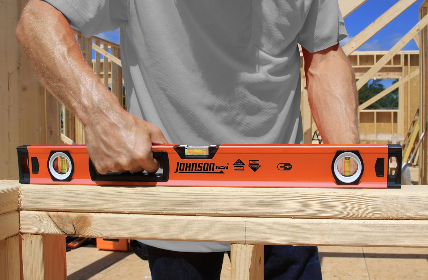 Johnson Level & Tool 1741-2400 Aluminum Box Level, 24", Orange, 1 Level