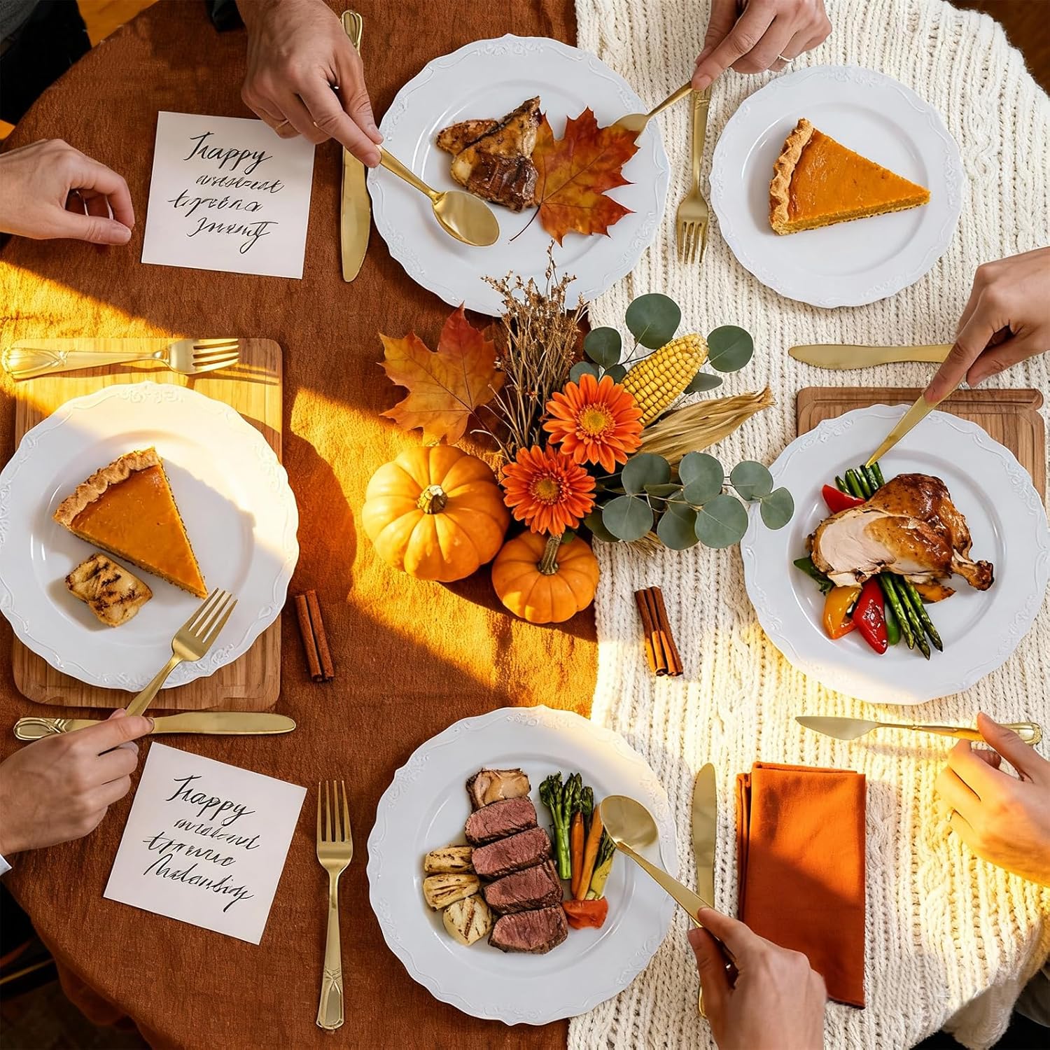 DaYammi 150Pcs Gold Disposable Silverware,Christmas Plastic Cutlery Set - 50 Forks, 50 Knives, 50 Spoons - Gold Disposable Utensils Set Heavy Duty Plastic Flatware for Party, Wedding