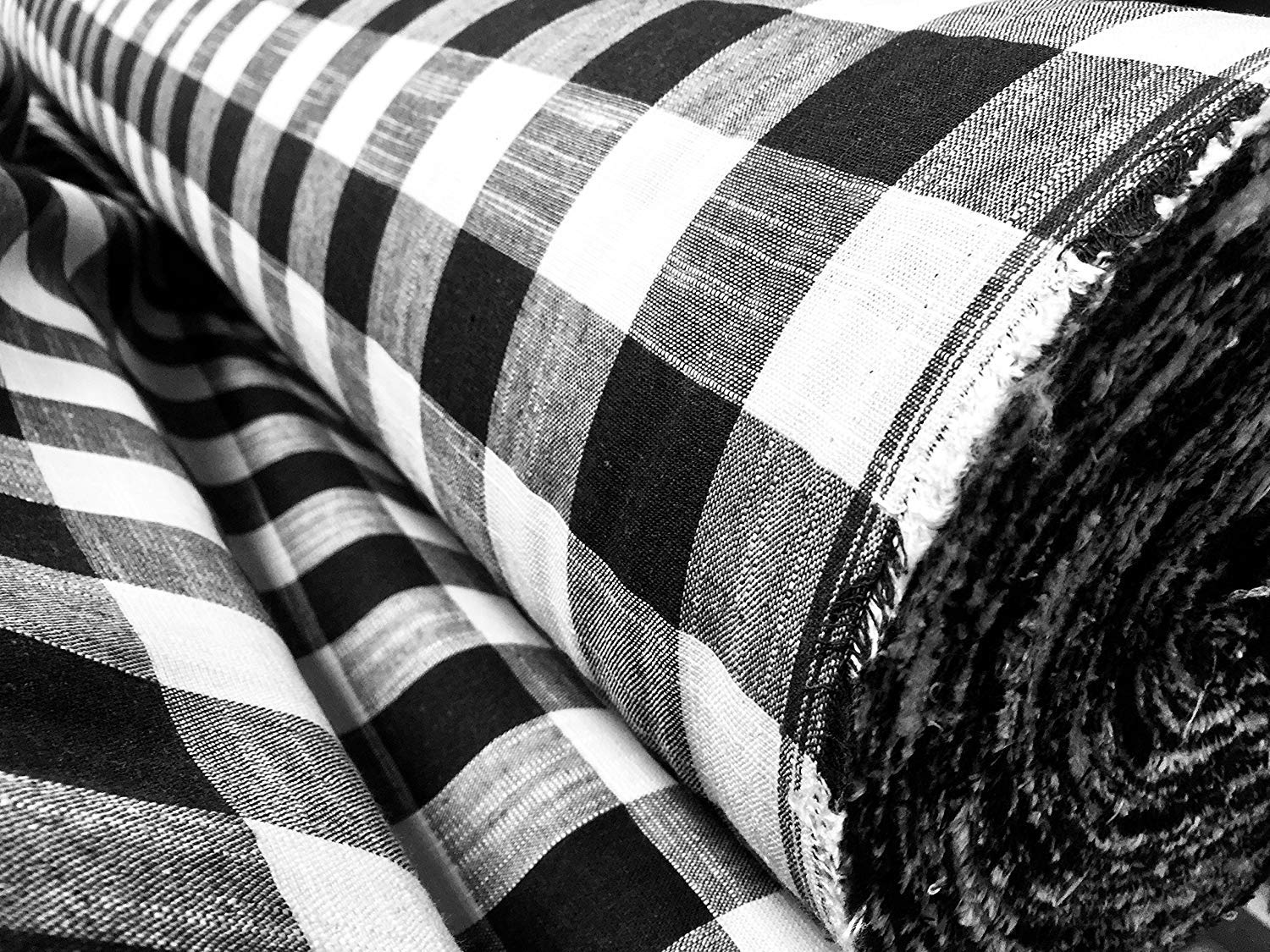 Gingham Linen Checked Linen Fabric Plaid Material Buffalo Black Check - 140cm Wide - Black & White (1 Meter)