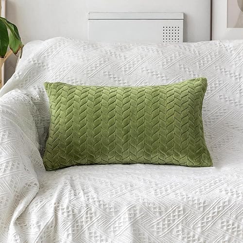 Miniatura 1 de UGASA - Juego de 2 fundas de almohada decorativas de terciopelo suave con rallas en forma de espiga