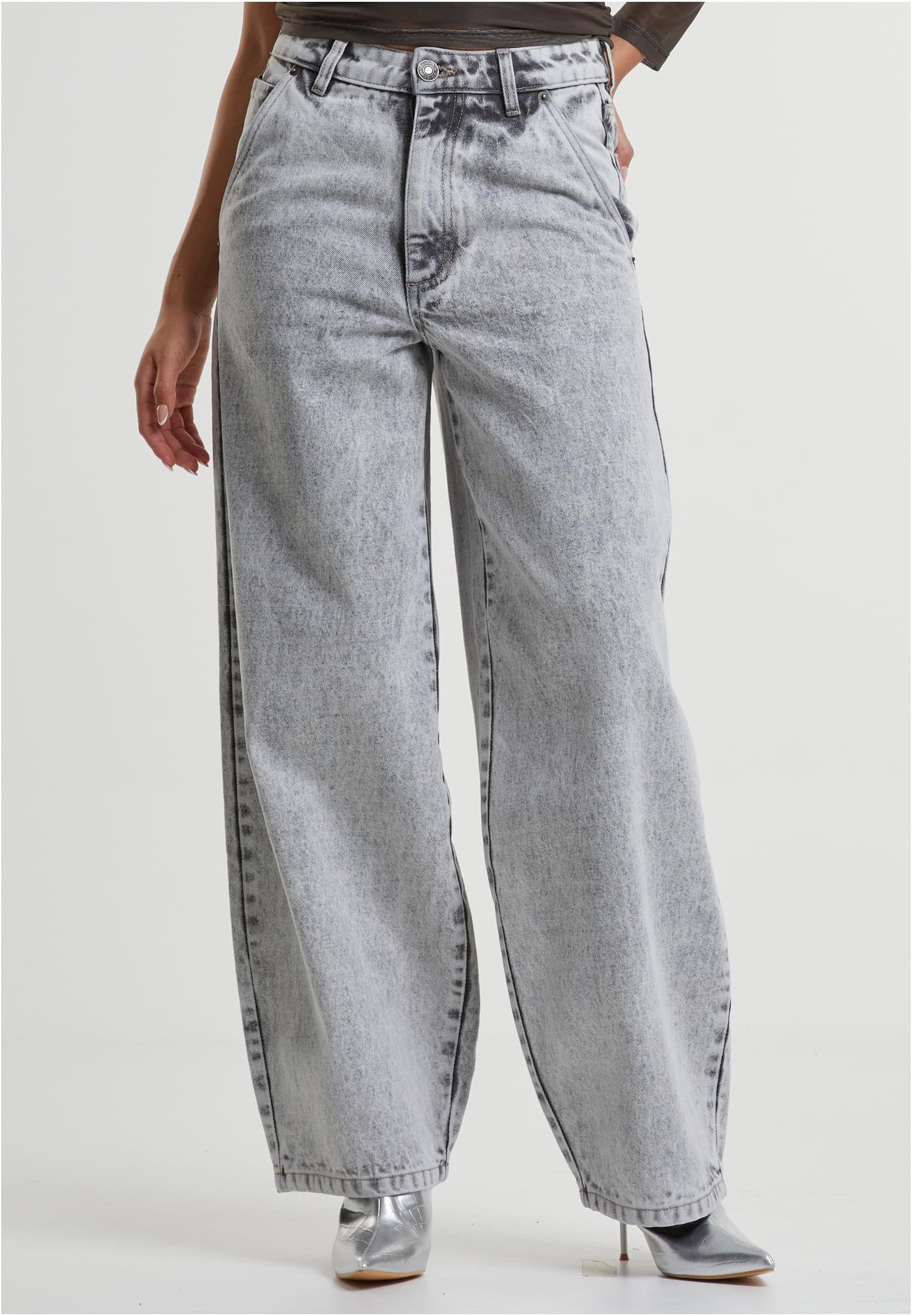 Urban Classics Ladies Tapered Baggy Jeans