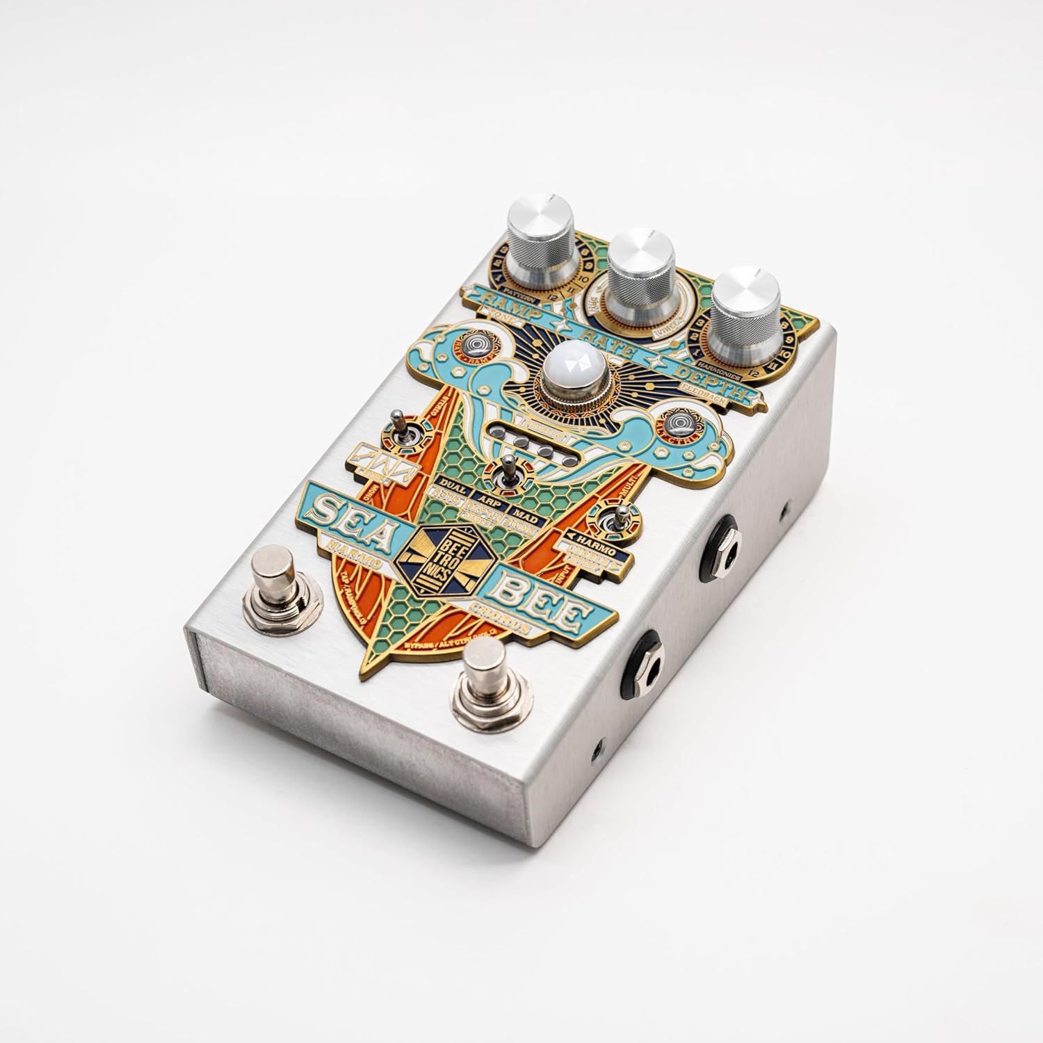 Beetronics Seabee Harmochorus Guitar Effects Pedal – Multi-Effects Guitar Pedal with Chorus, Harmonizer & Modulation – 6 Modulation and 16 Presets Electric Guitar Effects with Stereo Outs and MIDI