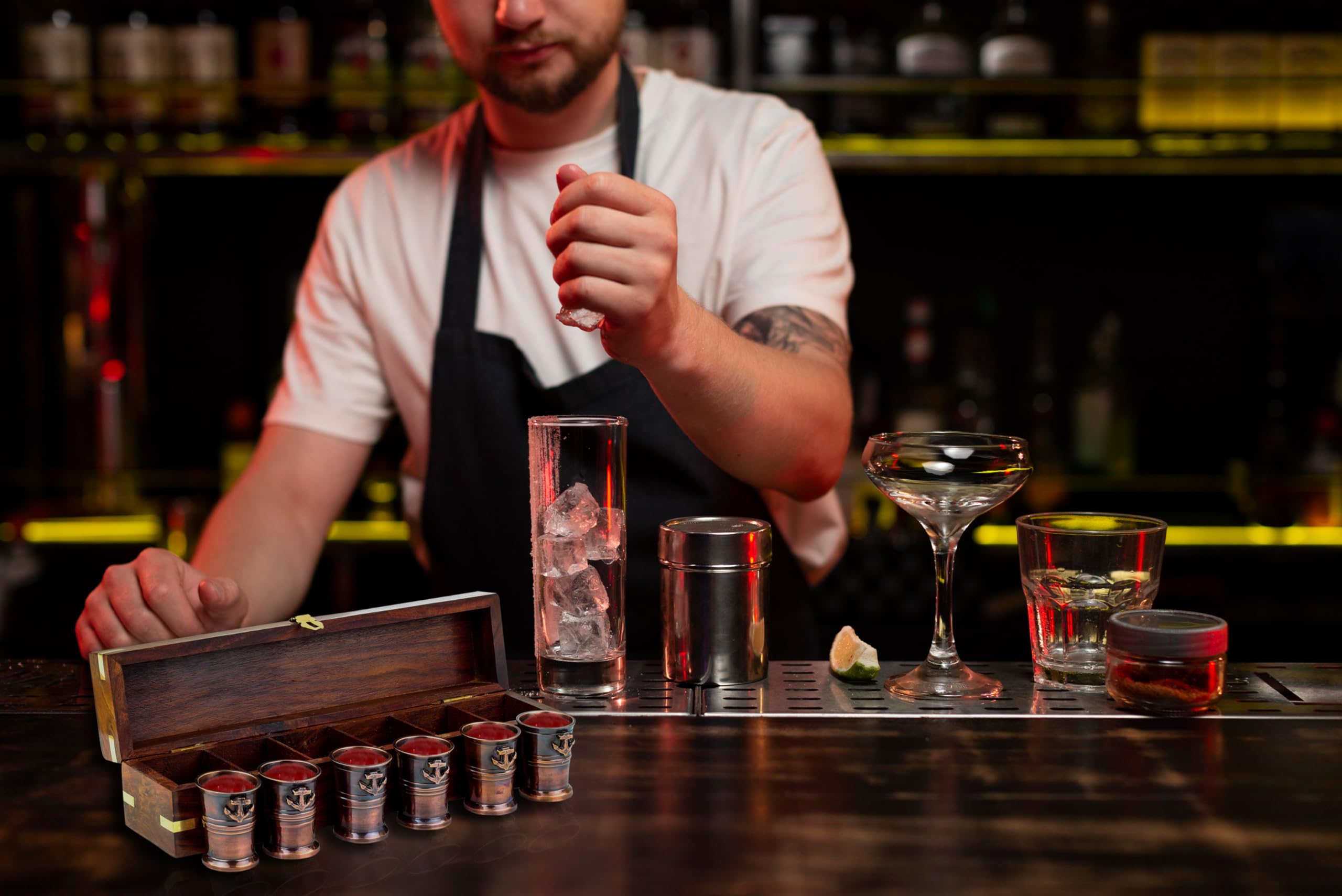 6 verres à shot avec étui en palissandre Compartiments Accessoires de rangement de bar en bois Idées cadeaux pour hommes Vaisselle