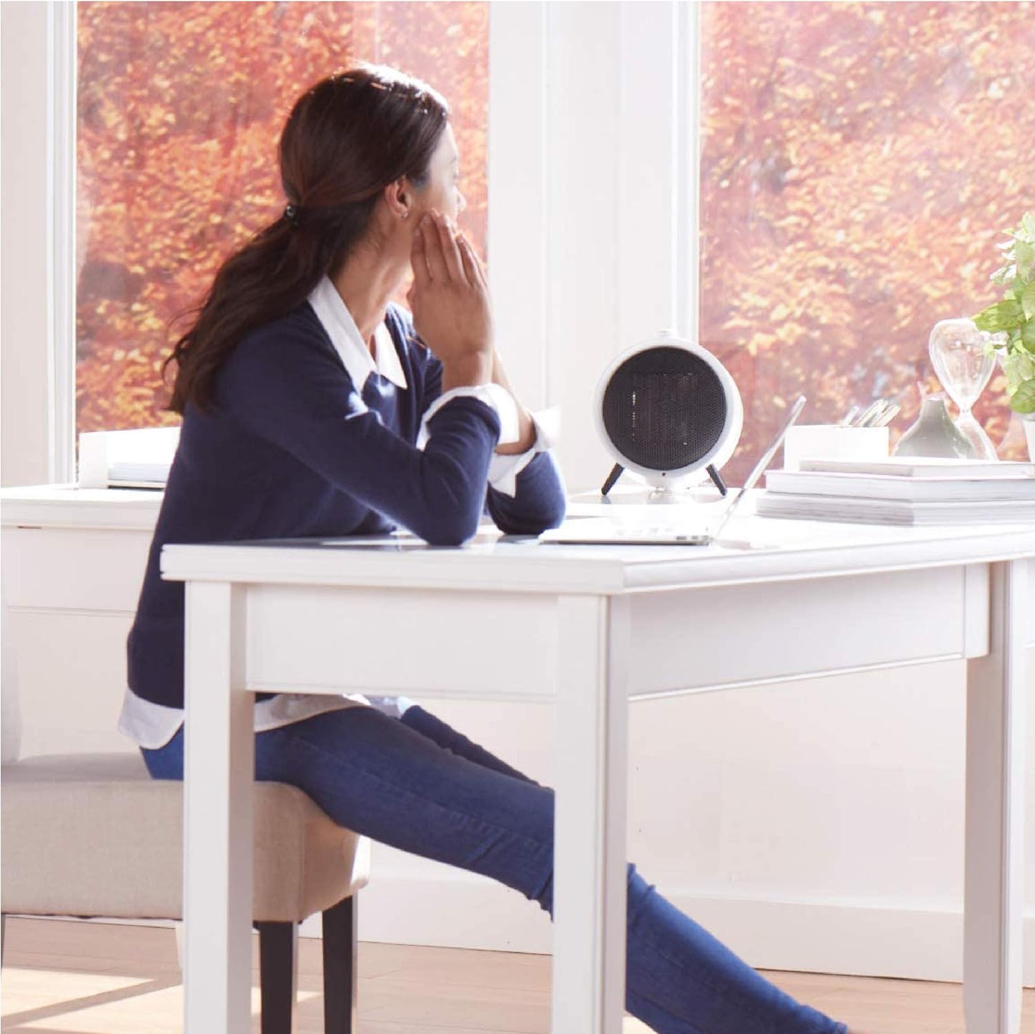 review Honeywell HCE200W UberHeat Ceramic White Energy Efficient Space Saving Portable Heater with 2 Heat Settings & Adjustable Thermostat for Living Room, Bedroom, Office