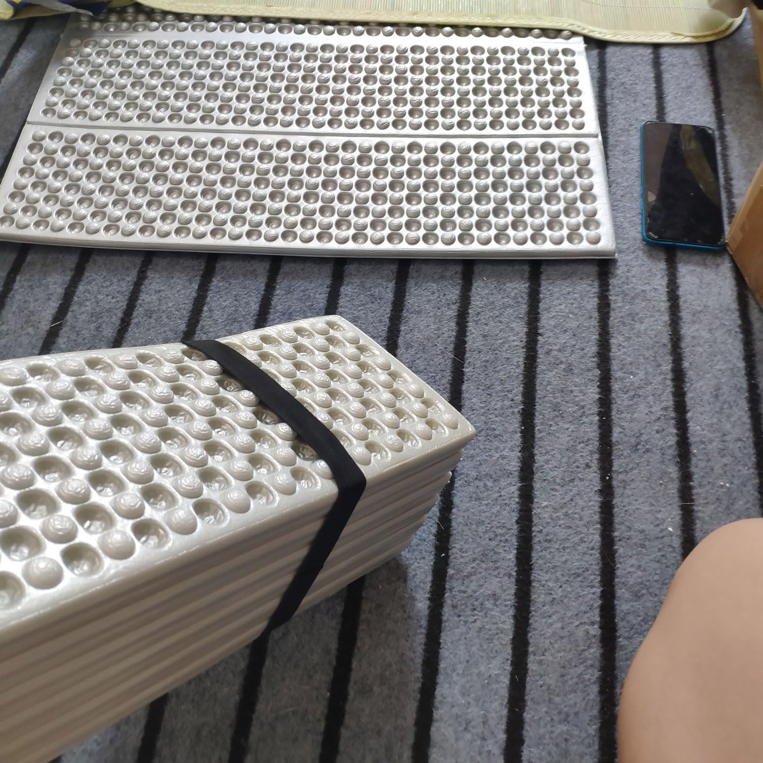 Składana piankowa karimata kempingowa Wodoodporna, wyjątkowo lekka, izolowana pianka do pieszych wędrówek z plecakiem(Yellow)