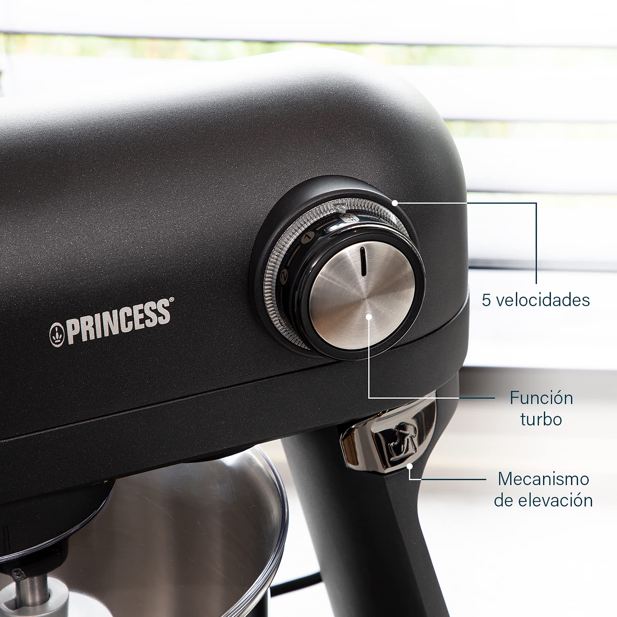Princess 220137 Robot de cocina con capacidad de 5 L, 5 velocidades y función turbo, batidor de varillas, batidor plano y gancho de amasado incluidos, tapa con apertura de rellenado, 1200 W
