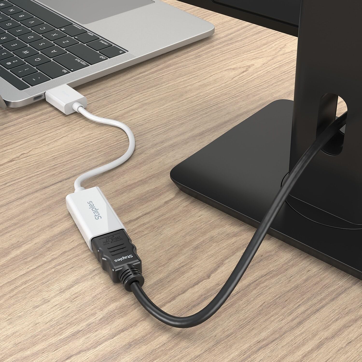 Staples Tech Adaptateur Audio/vidéo DisplayPort vers HDMI, mâle vers Femelle, Blanc (ST62362)