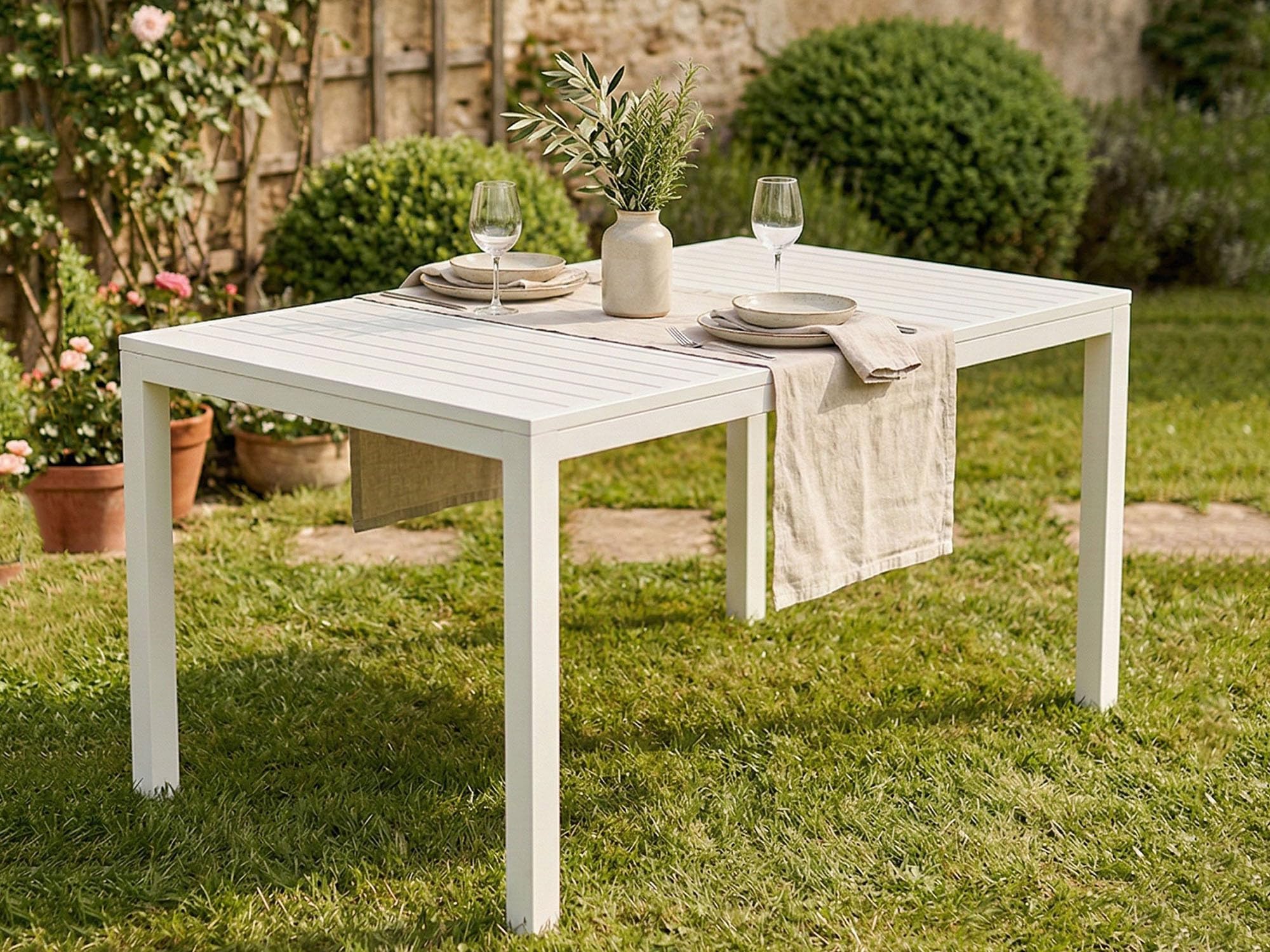 Dmora - Tavolo da esterno Maratea, Ripiano rettangolare da pranzo, Tavolo da giardino multiuso, 100% Made in Italy, 150x90h72 Cm, Bianco