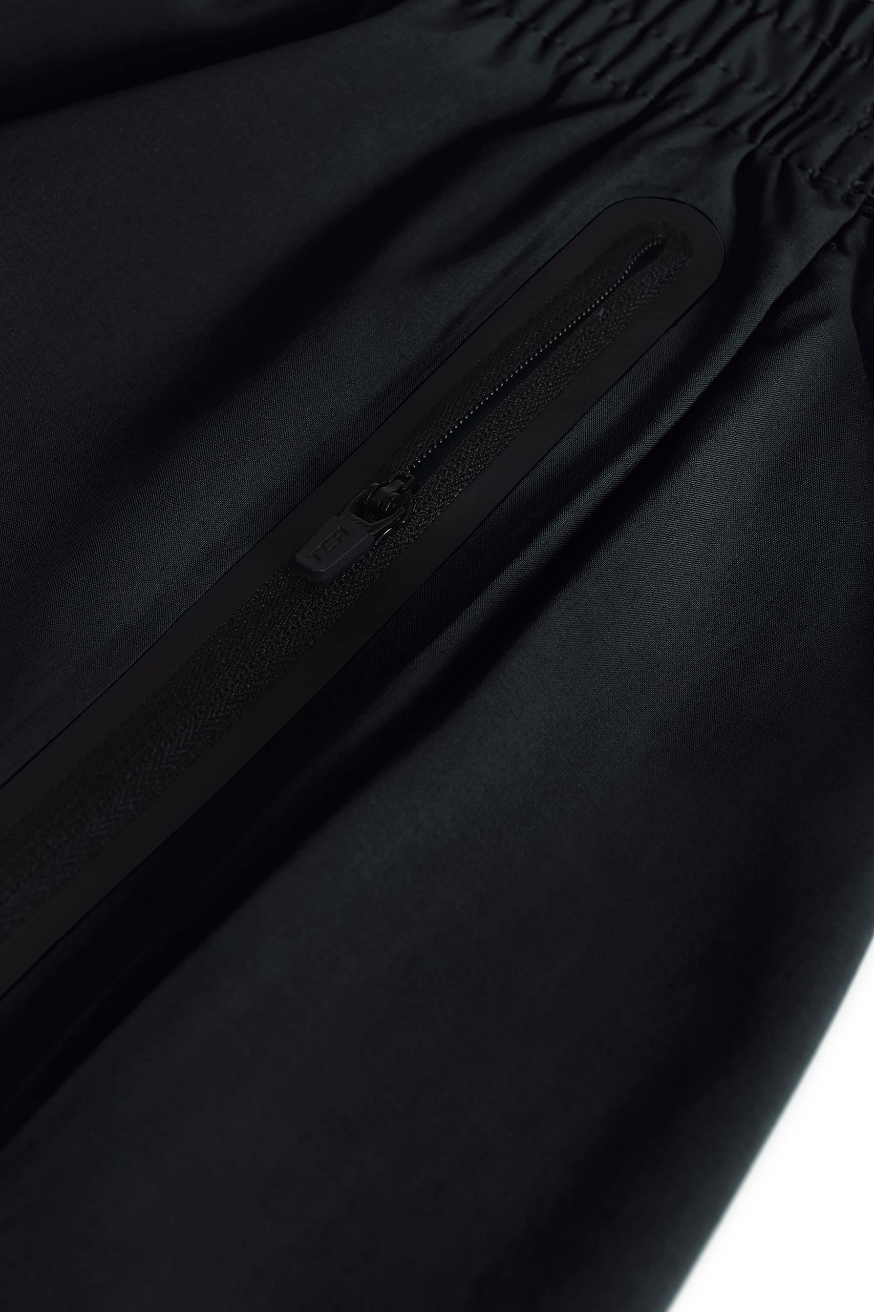 TCA Elite Tech - Pantaloncini Sportivi da Corsa, Leggeri, da Uomo, con Tasche con Zip