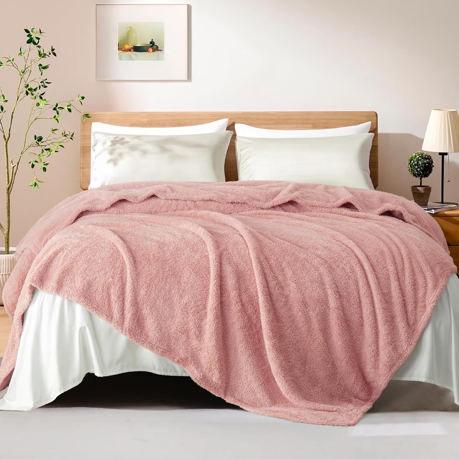 Exclusivo Mezcla Fleece Bed Blankets Queen Size, Ultra Soft, Lightweight and Fuzzy Dusty Pink Blanket for Women, Home Decor, 90x90 Inches