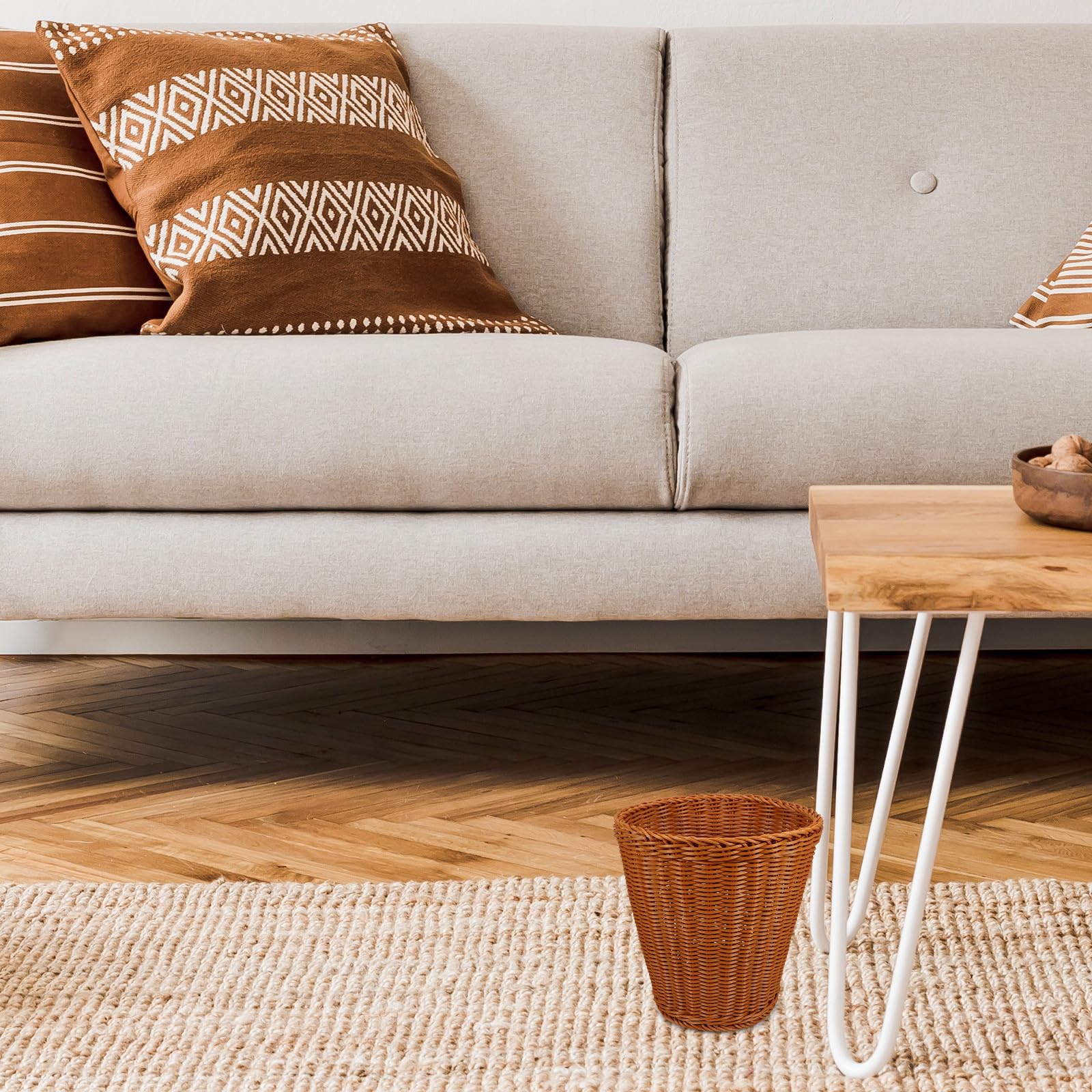 HOMSFOU Cubo de Basura Tejido de Ratán Sintético Marrón para Dormitorio y Uso en Casa, Capacidad Adecuada, Reutilizable Fina Elaboración Natural