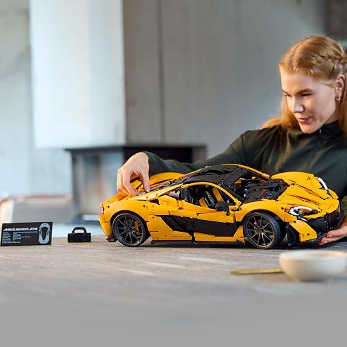 LEGO Technic McLaren P1 Modellino di Auto Sportiva da Costruire, Hobby Creativo per Adulti, Regalo per Uomo, Donna, Lui o Lei, Kit Modellismo da Collezione di Macchina Supercar in Scala 42172 - 8