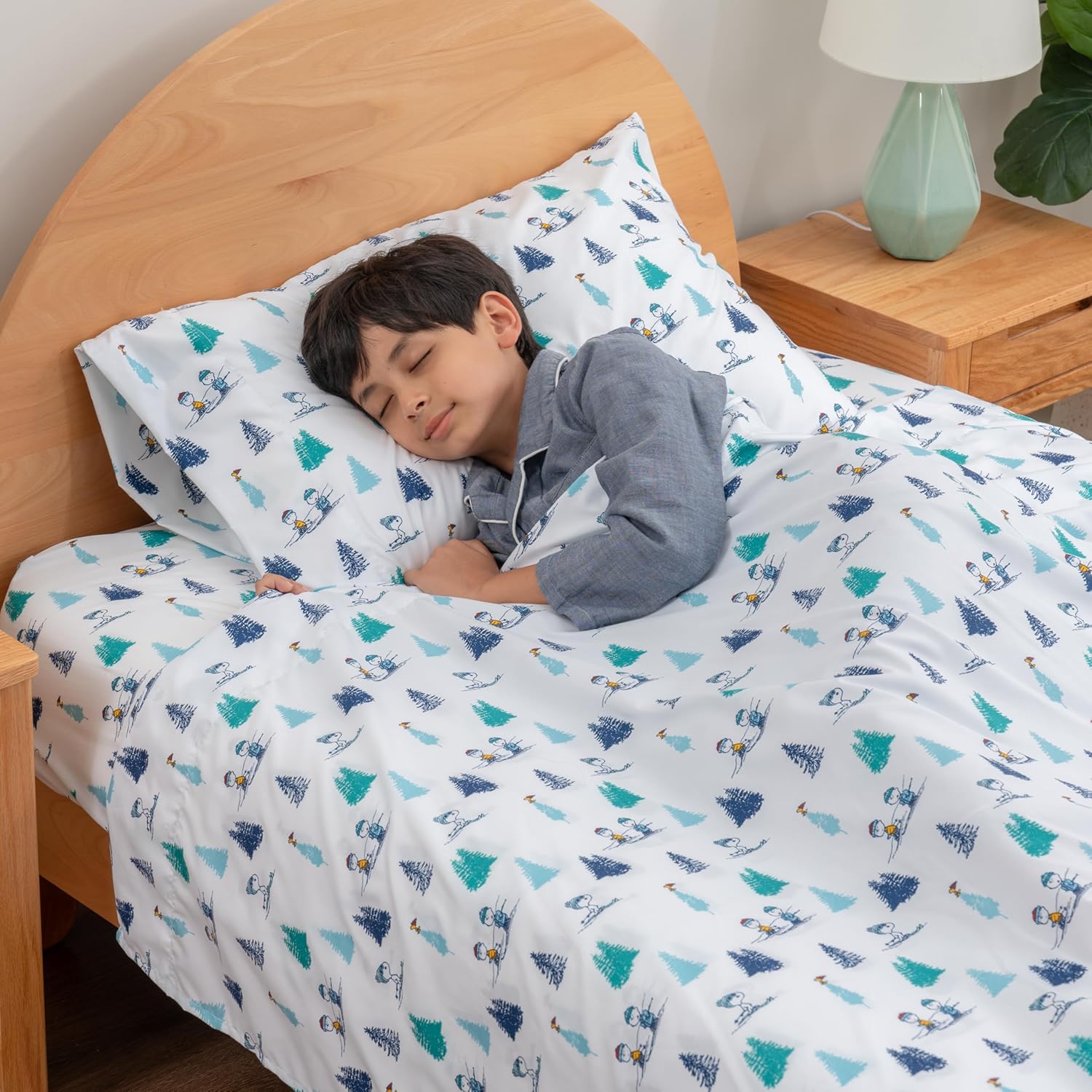 berkshire blanket peanuts® kids sheet set full size - 4 pieces,cute character snoopy printed soft microfiber bed sheets,snoopy's winter wonderland sheet white-blue snoopy's winter wonderland sheet white-blue full