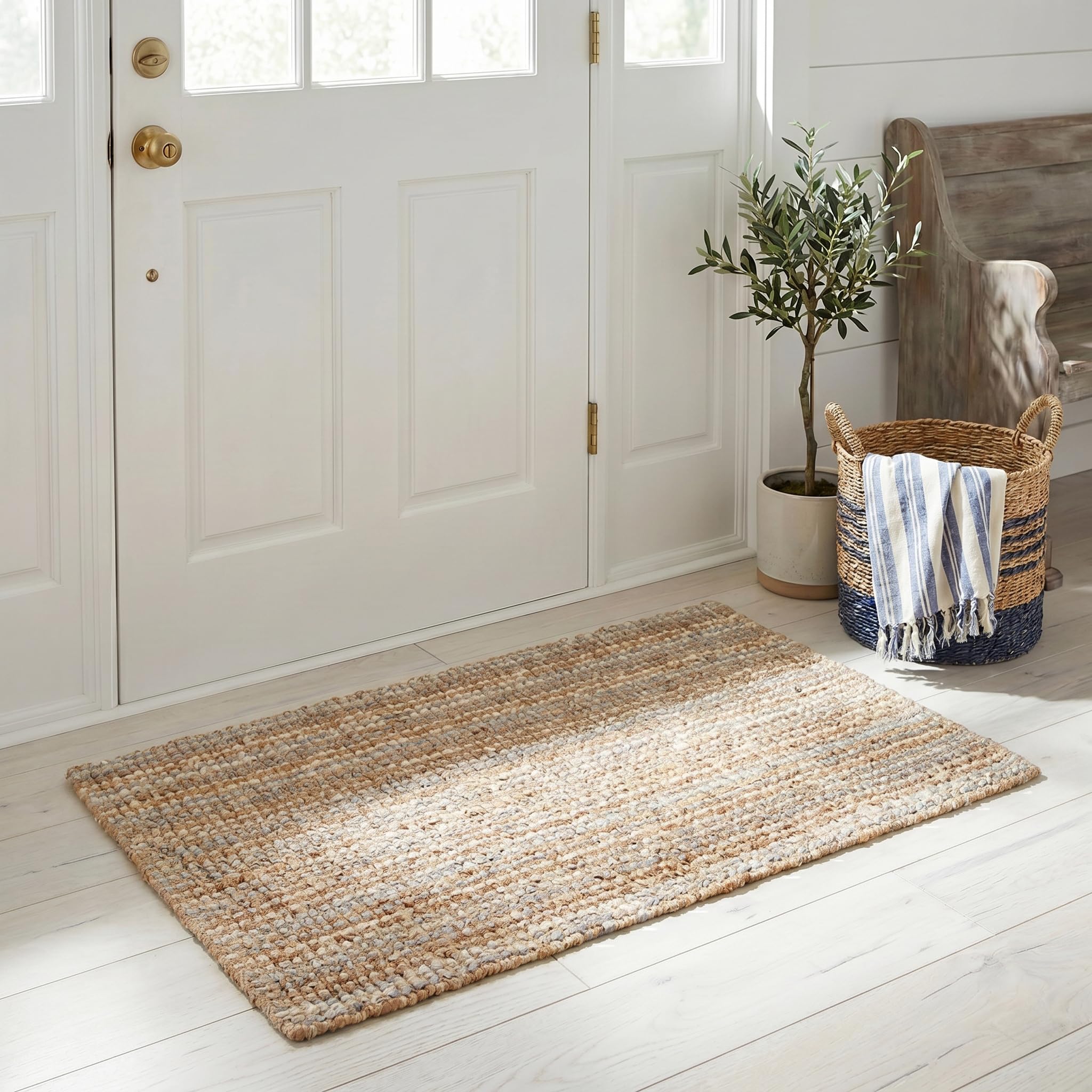 Safavieh Natural Fiber Rug for Living Room, Dining Room, Bedroom - Natural Fiber Collection, Short Pile, in Grey and Natural, 76 X 122 cm