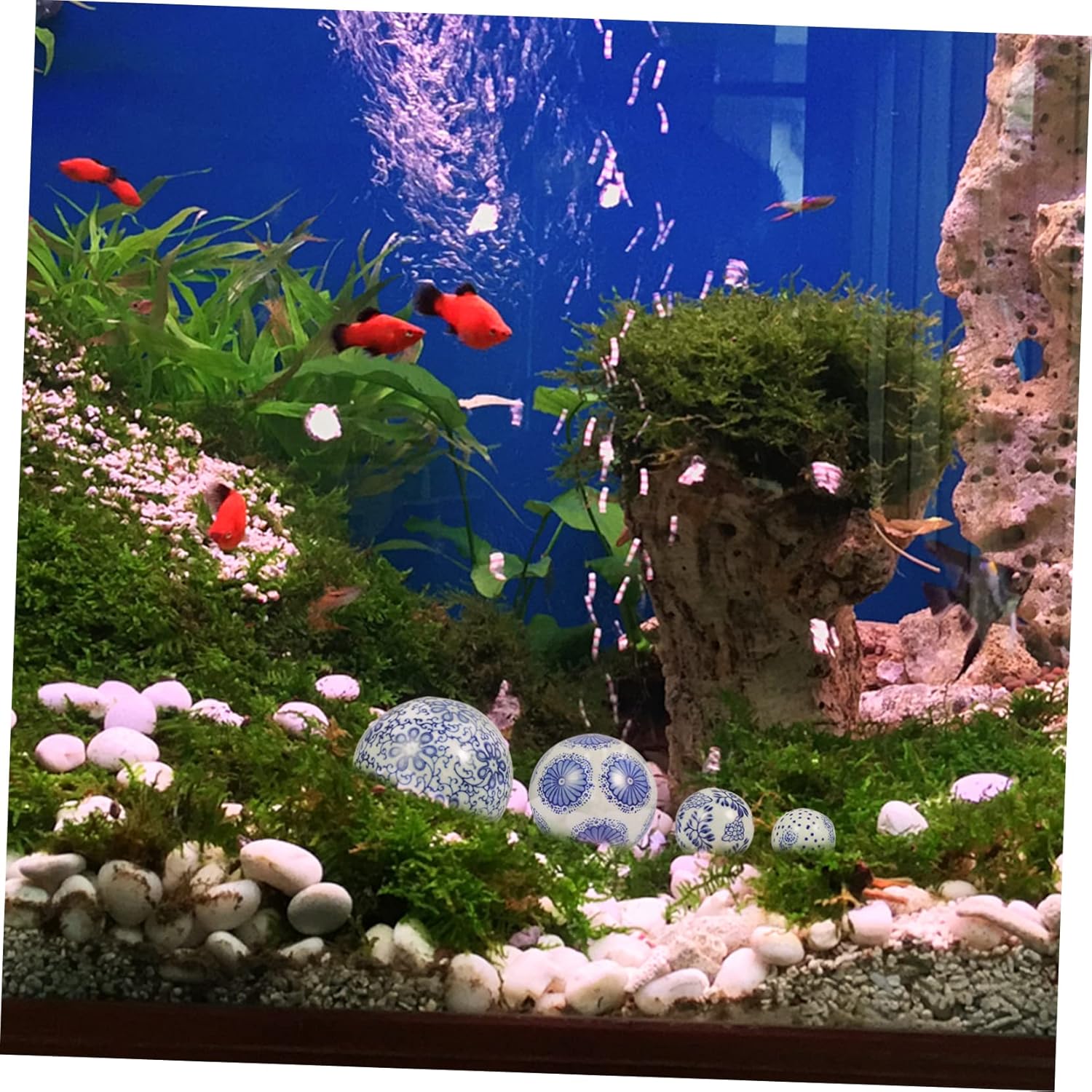 VOSAREA 4pcs Floating Ceramic Balls Decorative Porcelain Orbs for Fish Tank Home Ornament and Pool Decor Hand-Painted Pattern and Stylish Decor