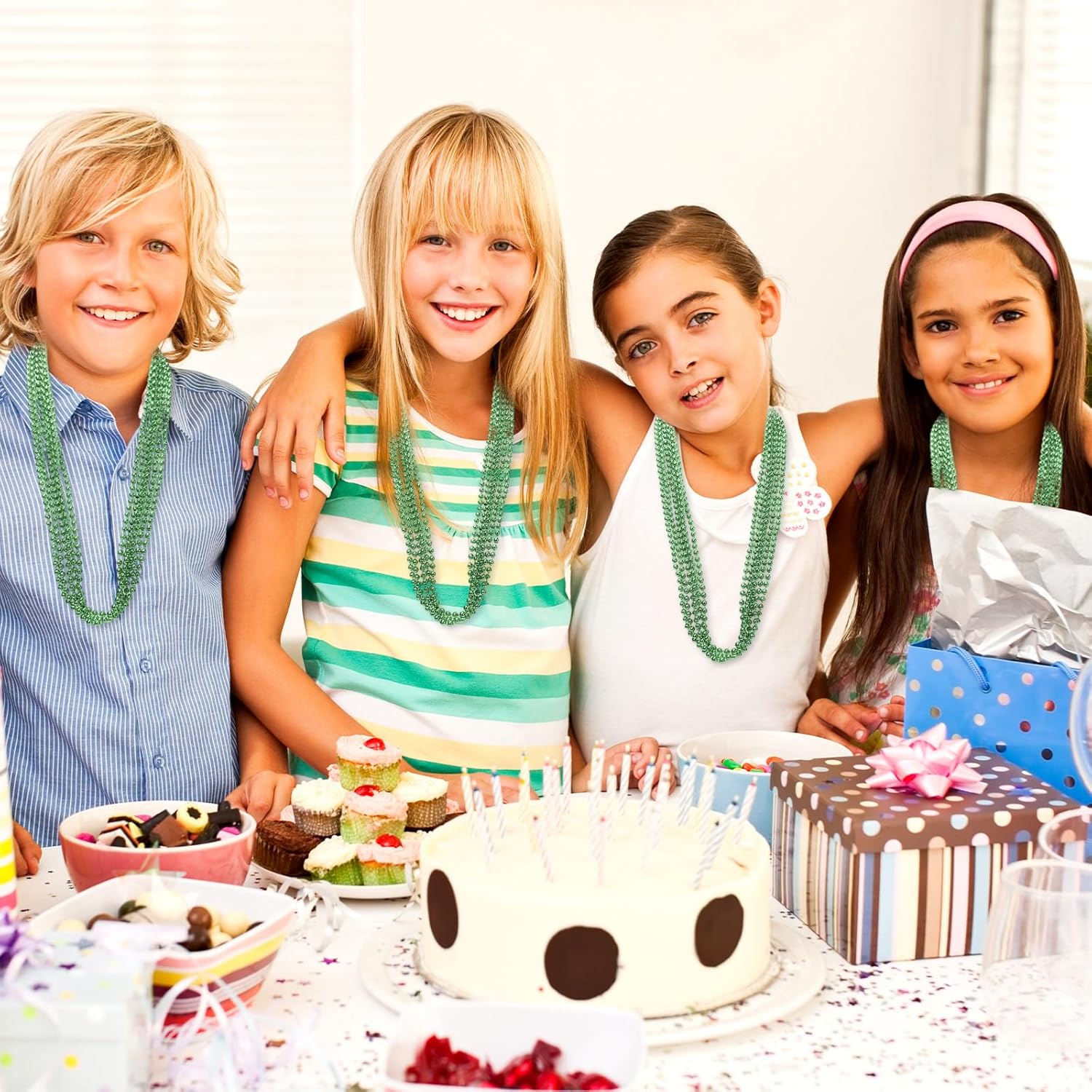 48 Pack Mardi Gras Beads Necklaces, 33 Inch Green Plastic Beads for Party Favors, Festival Decorations, Parade Throws, Christmas, St. Patrick's Day Celebrations - Image 8