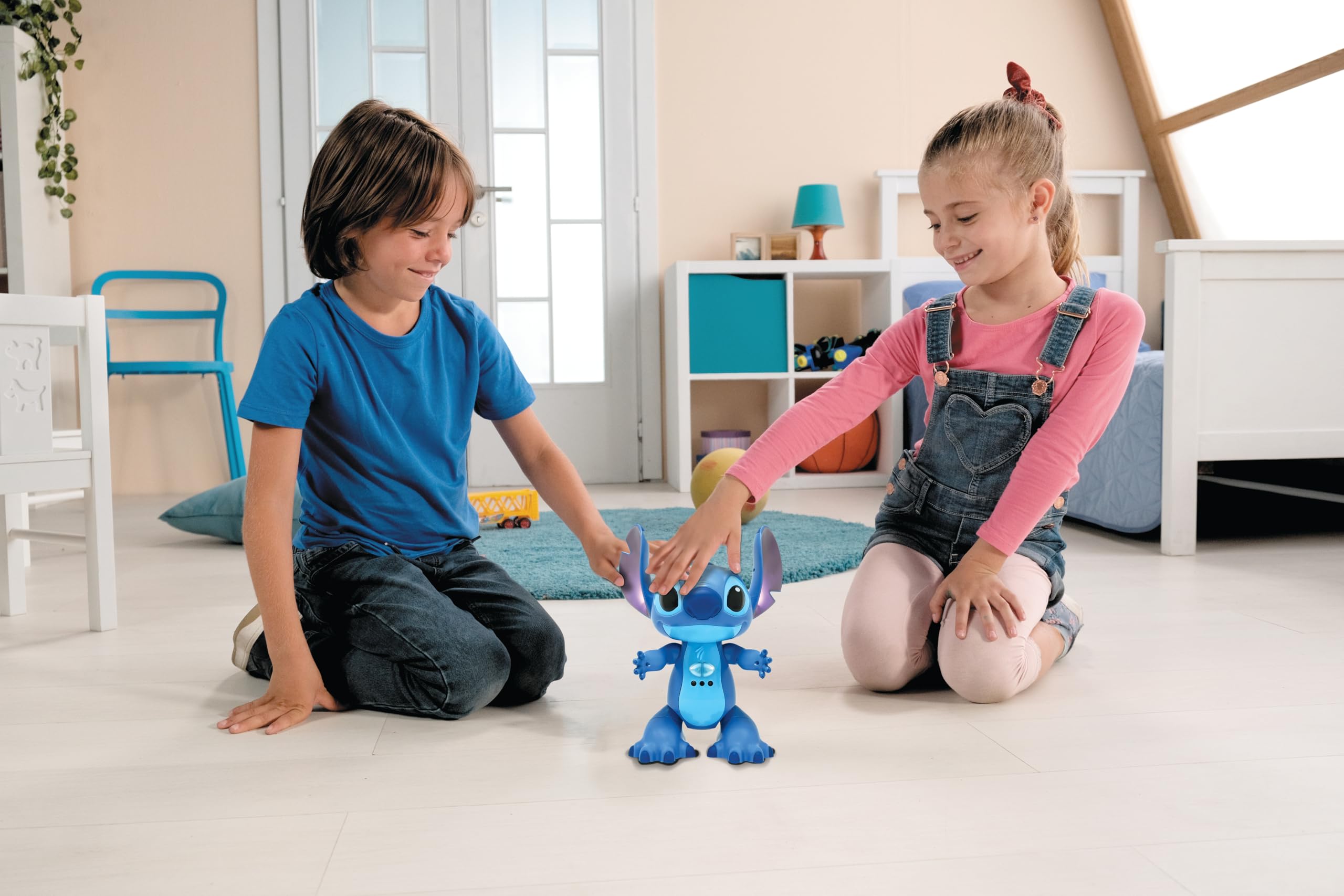 LEXIBOOK, Disney Stitch, Bilingual French English Interactive Toy, Gesture and Remote Control, Reacts to Touch, Programmable - Image 4