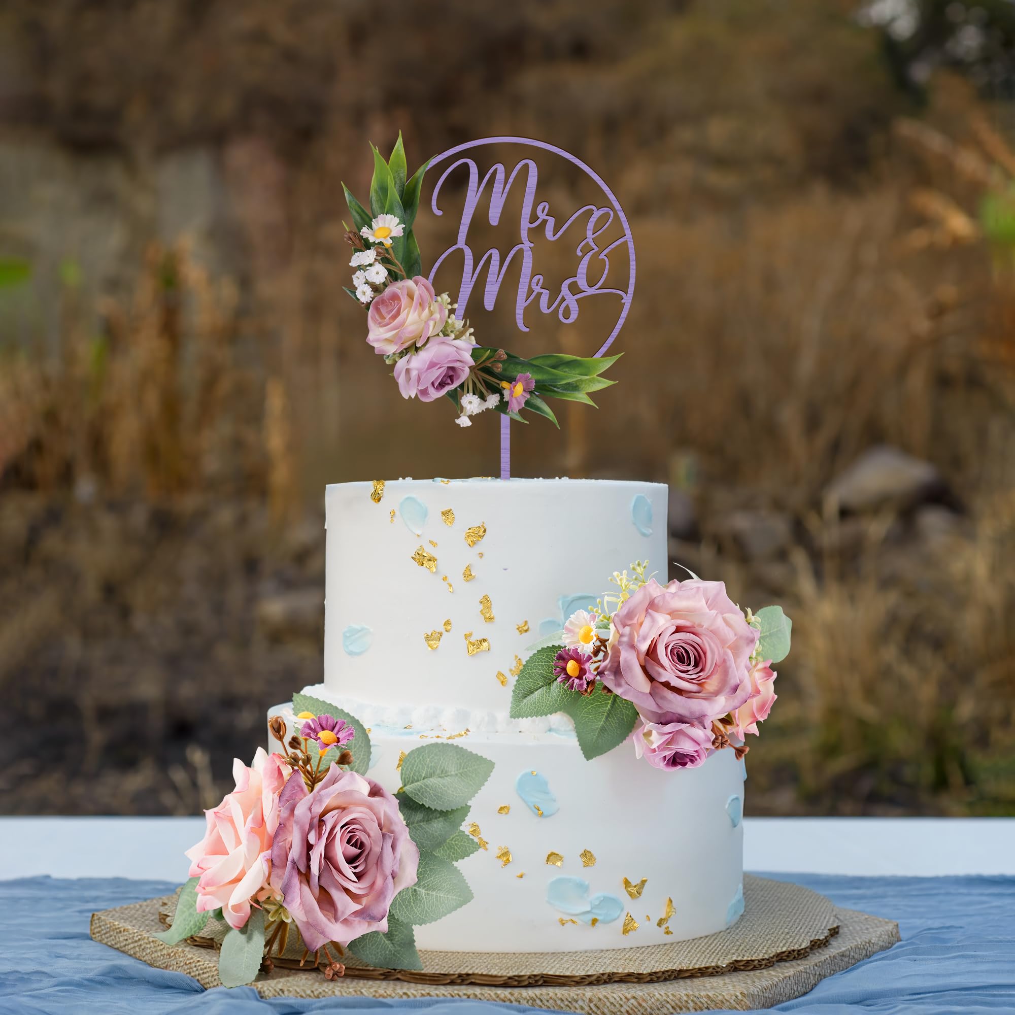 1 Pièce Bois Mr&Mrs Cake Topper Mariage & 2 Pièces Roses Violette‌s 3D Fleurs Artificielles Décoration Gâteau Mariage（Violet‌）