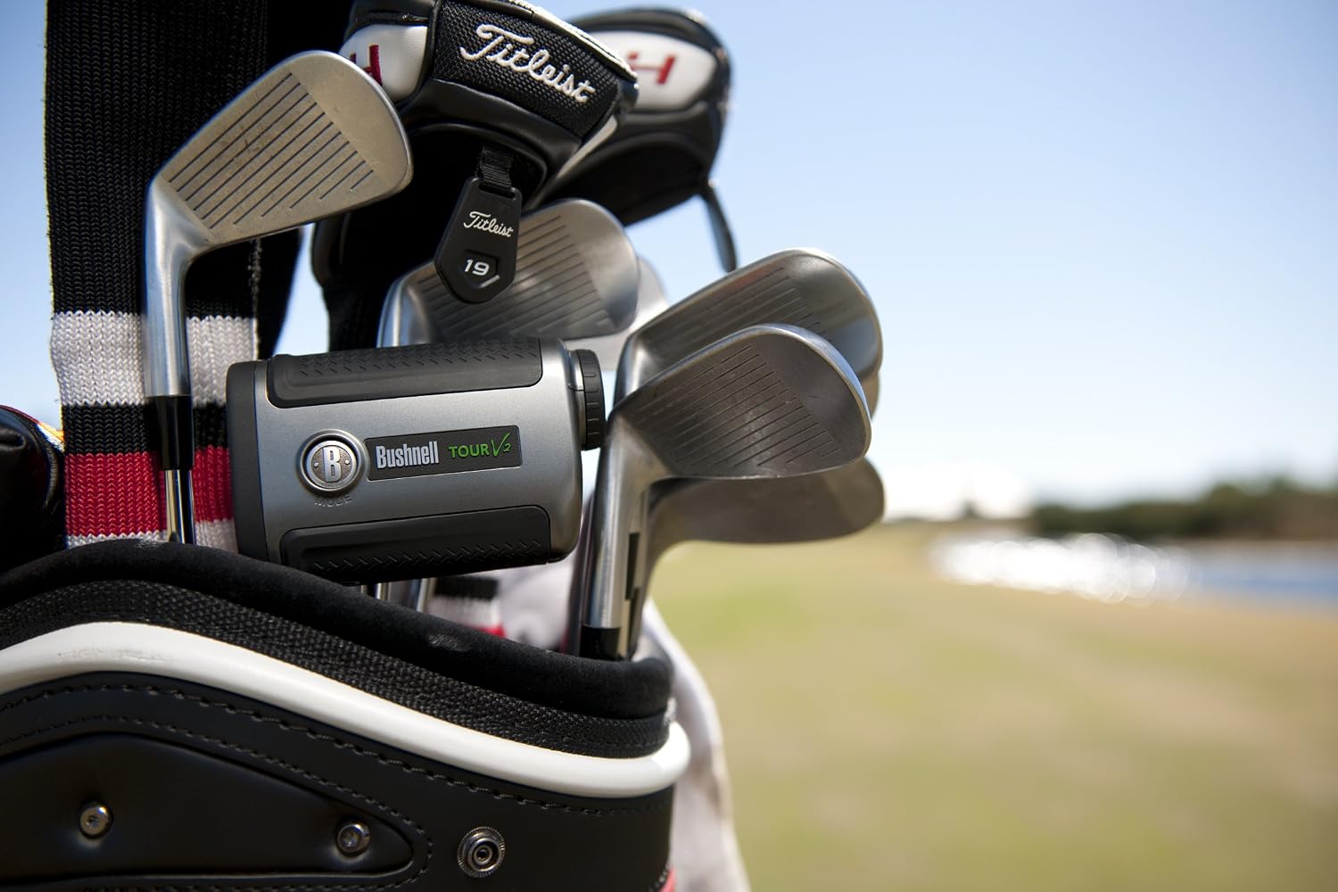 Bushnell Tour V2 with Pinseeker Laser Rangefinder
