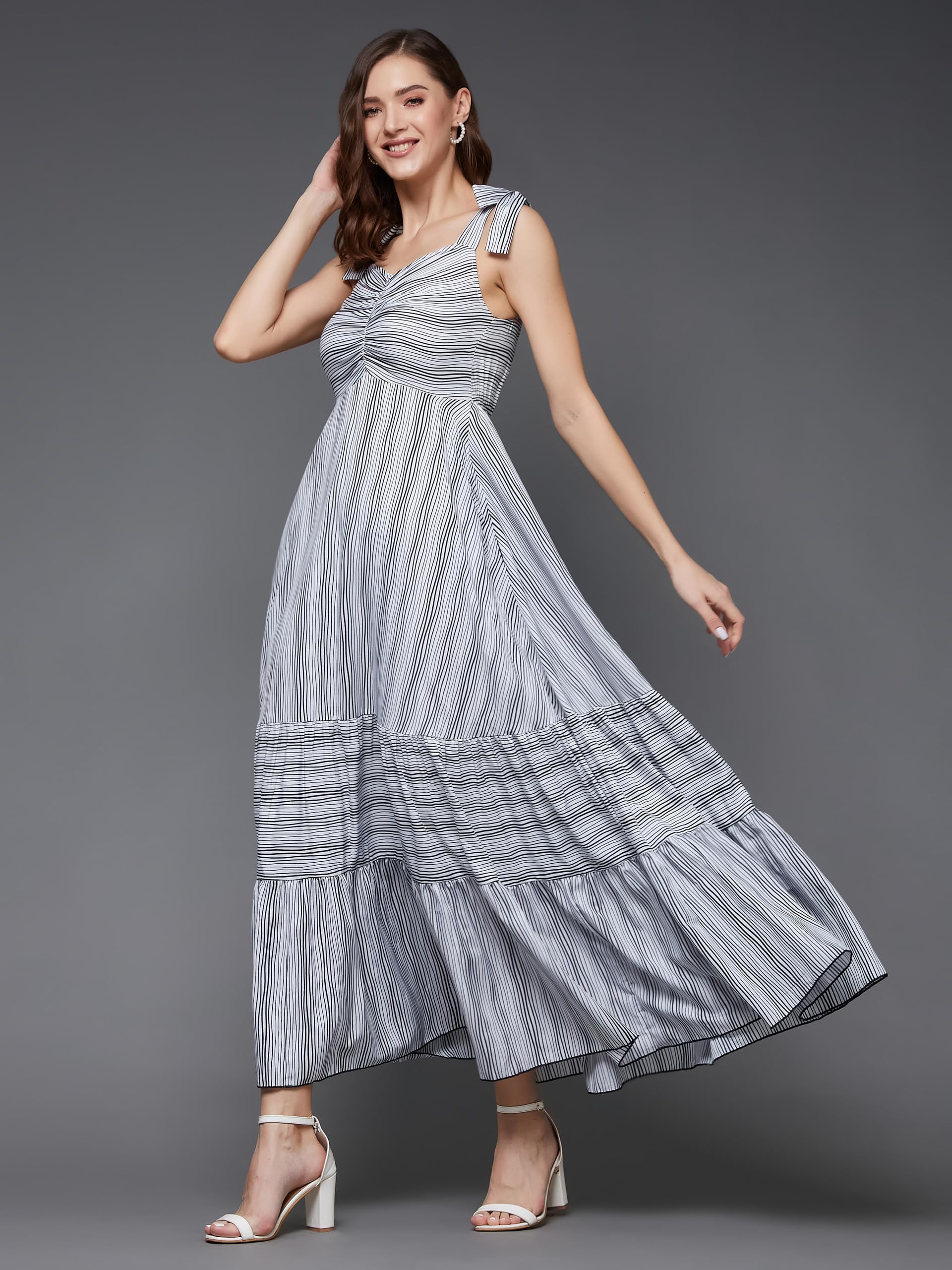 Miss Chase Women's Sweet-Heart Neck Tie-Up Viscose Rayon Tiered Relaxed Fit Longline Dress With Pockets (Mcaw23D19-05-98-06, Black And White, Xl)