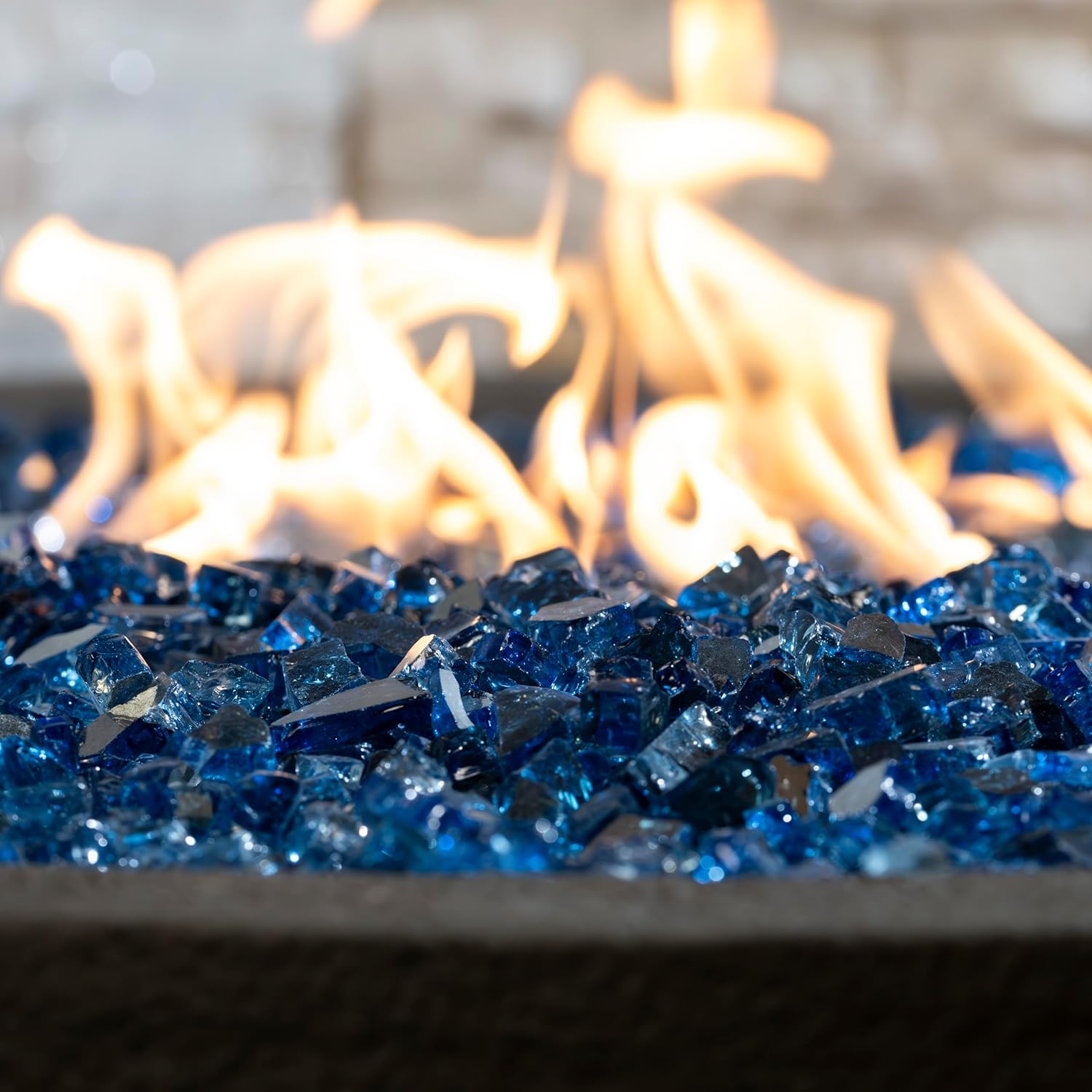 MSI Sapphire Blue Fire Glass, 1/4 Inch High Luster Reflective Tempered Glass Rocks fo Propane or Natural Gas Fireplace, Fire Pit Glass Rocks, 20 Pounds