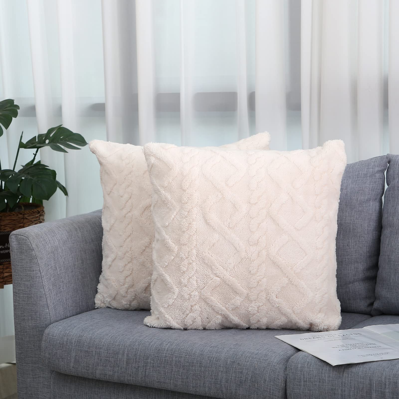 DANUBEE Pack of 2 Soft Plush Beige Cushion Covers 45x45 Boho Style Square Pillow Cases with Short Fluffy Faux Wool Pillow Shell Pillowcases for Sofa Couch Bedroom Living Room Cream