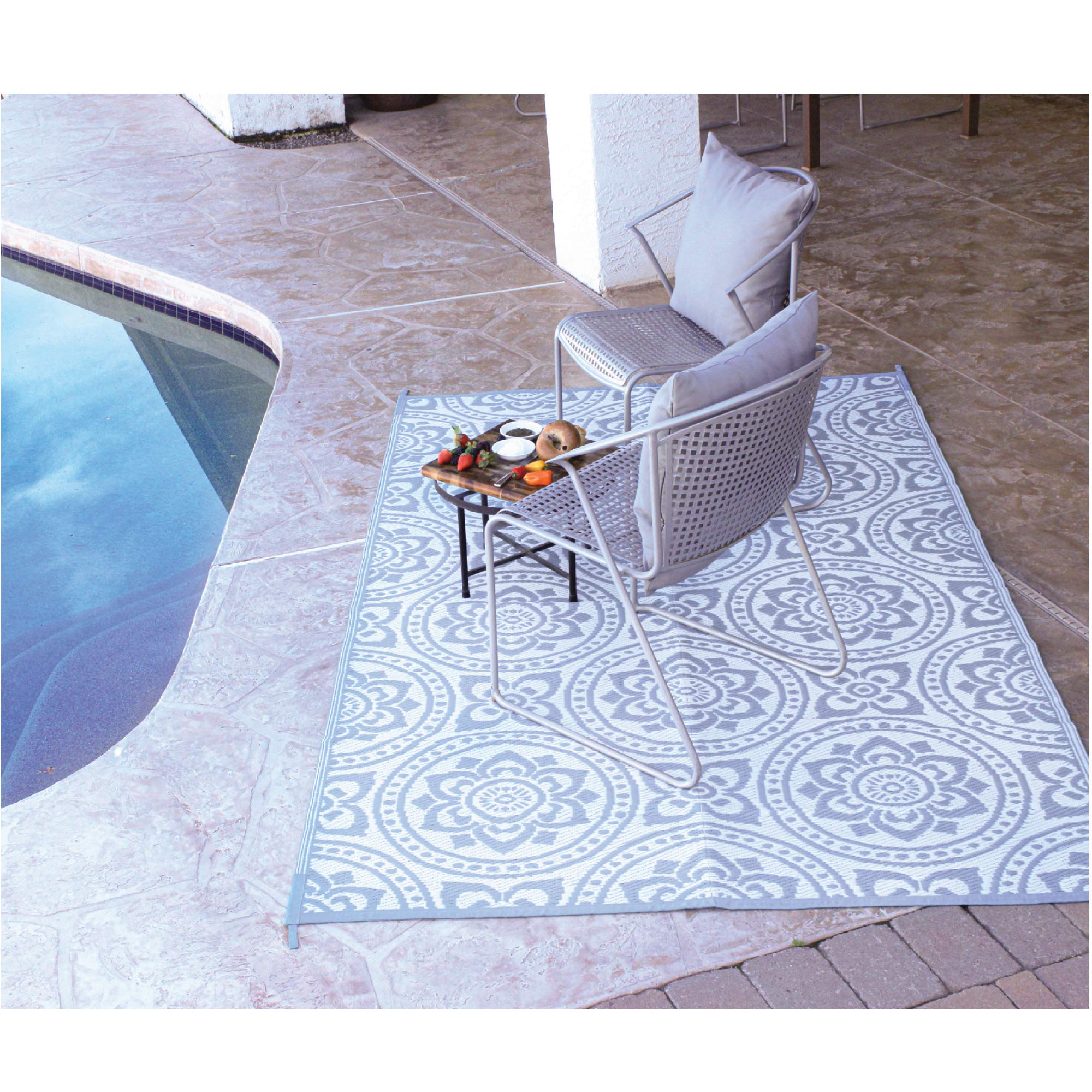 Stylish Camping 255086 5-feet by 8-feet Reversible Mat, Plastic Straw Rug, Large Floor Mat for Outdoors, RV, Patio, Backyard, Picnic, Beach, Camping - Boho Mat (Grey/White)