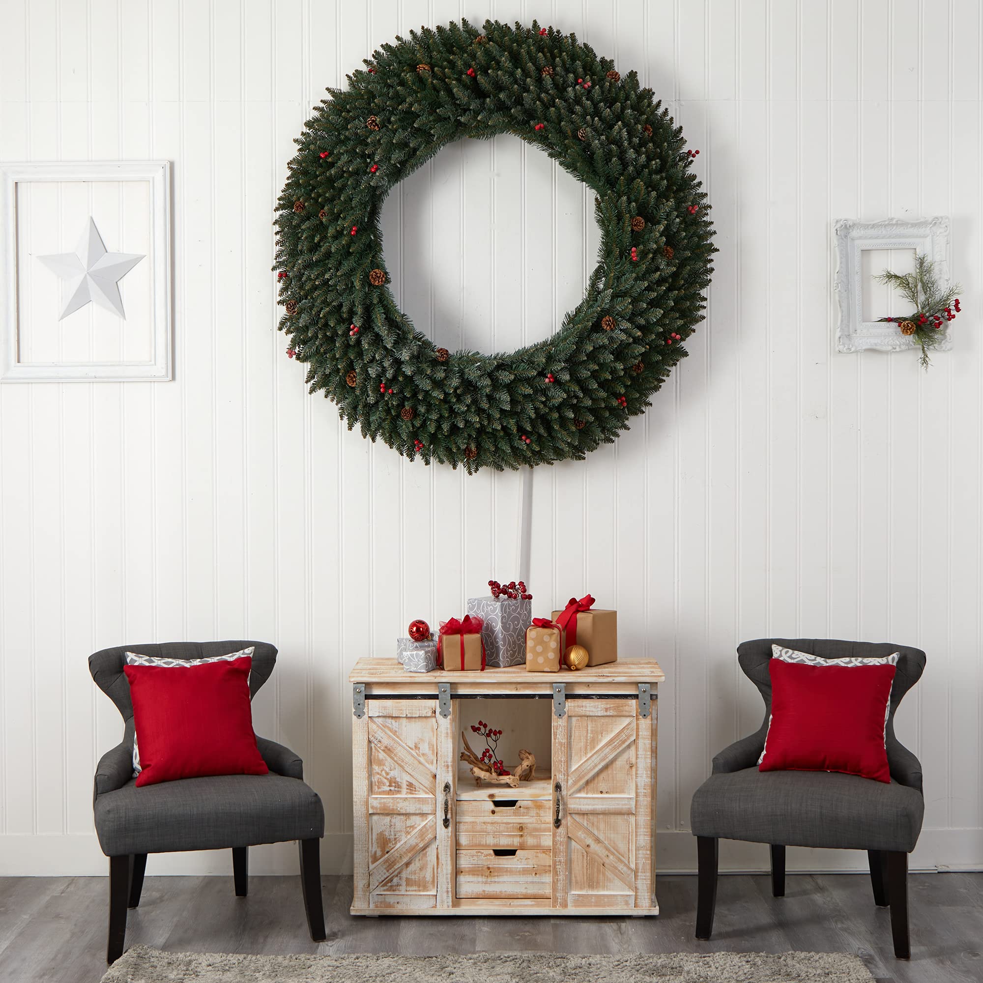 NearlyNatural Corona de Navidad Artificial Grande con piñones, Bayas, 400 Luces LED Transparentes y 820 Ramas doblables