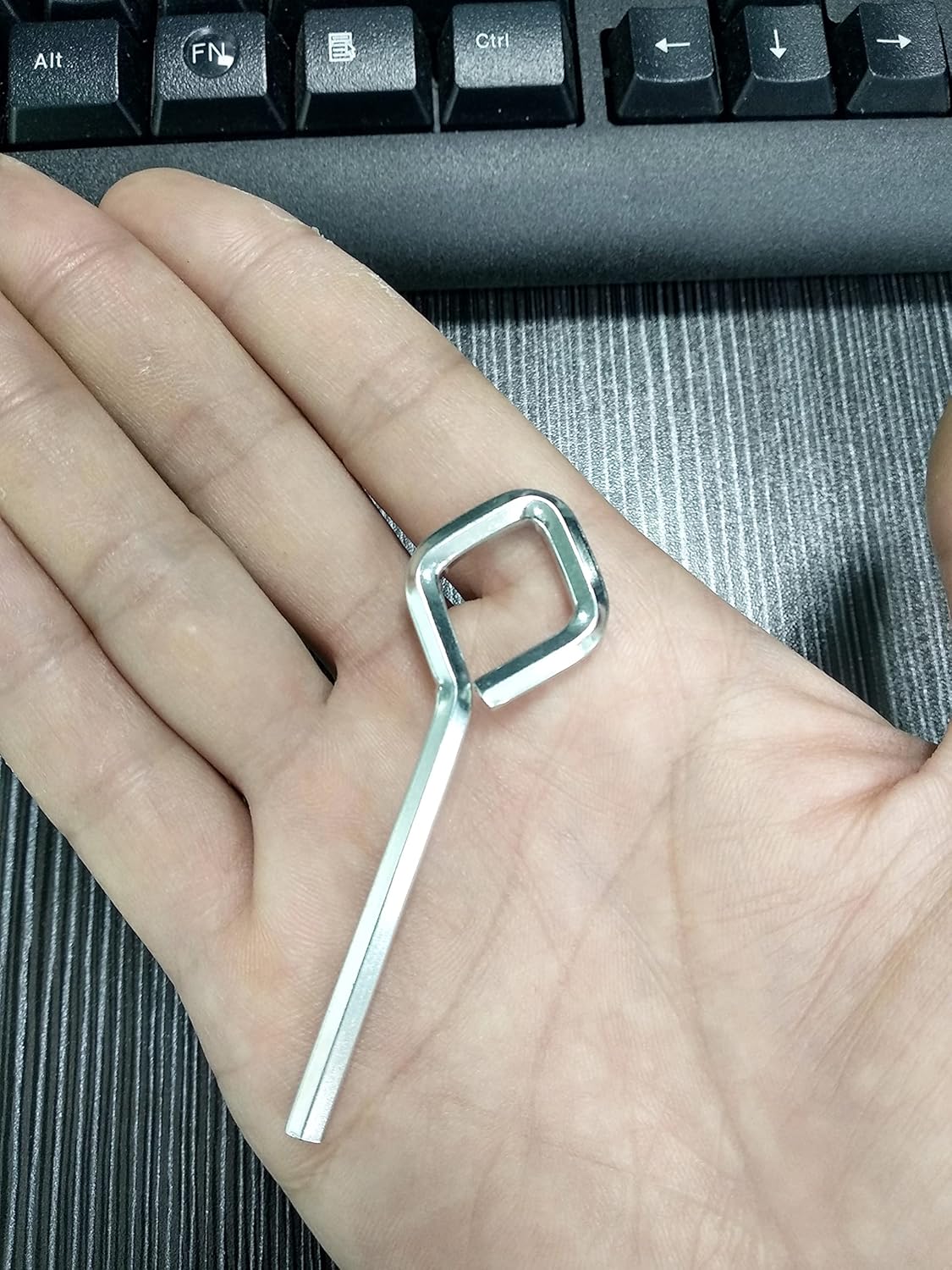 5/32" Standard Hex Dogging Key with diamond Full Loop, Key-Ring Style Dogging Key Set 5/32 Allen Wrench Key for Push Bar Door Panic Bars, Hex Socket, Solid Metal-10 Pack（Middle,silver L