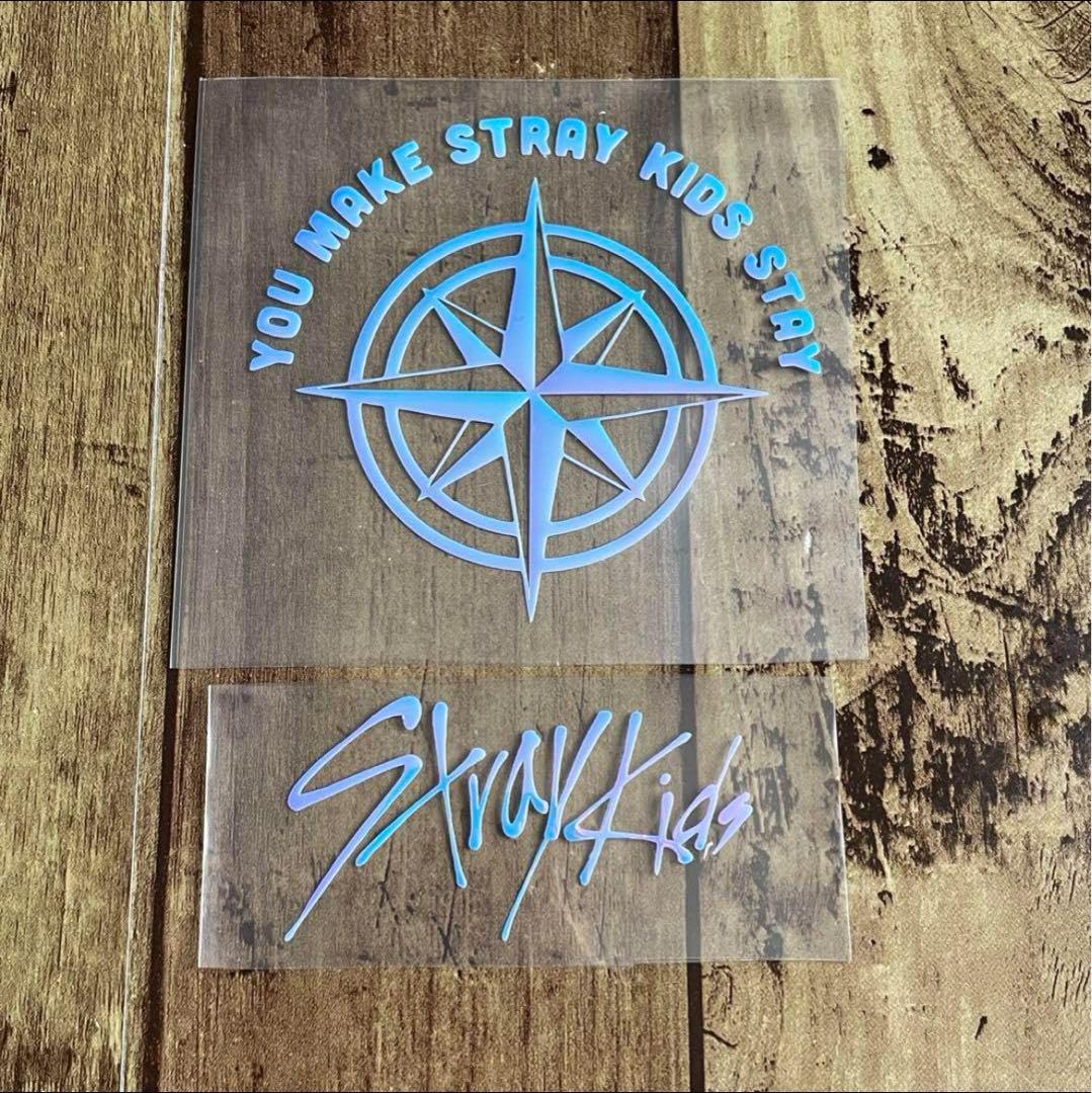 Amazon.co.jp: StrayKids スキズ ロゴ ステッカー Hホログラム : おもちゃ