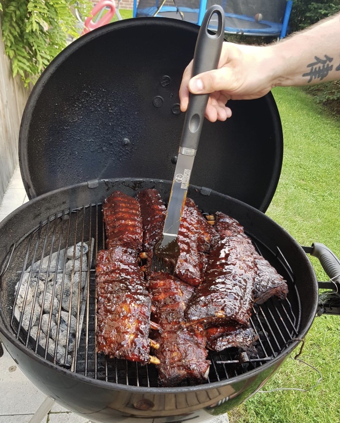 Ess-Nische® Pennello per griglia per Barbecue XXL Resistente al Calore in Acciaio Inossidabile e Silicone per marinare la Carne - Pennello da Pasticceria per glassare i Dolci