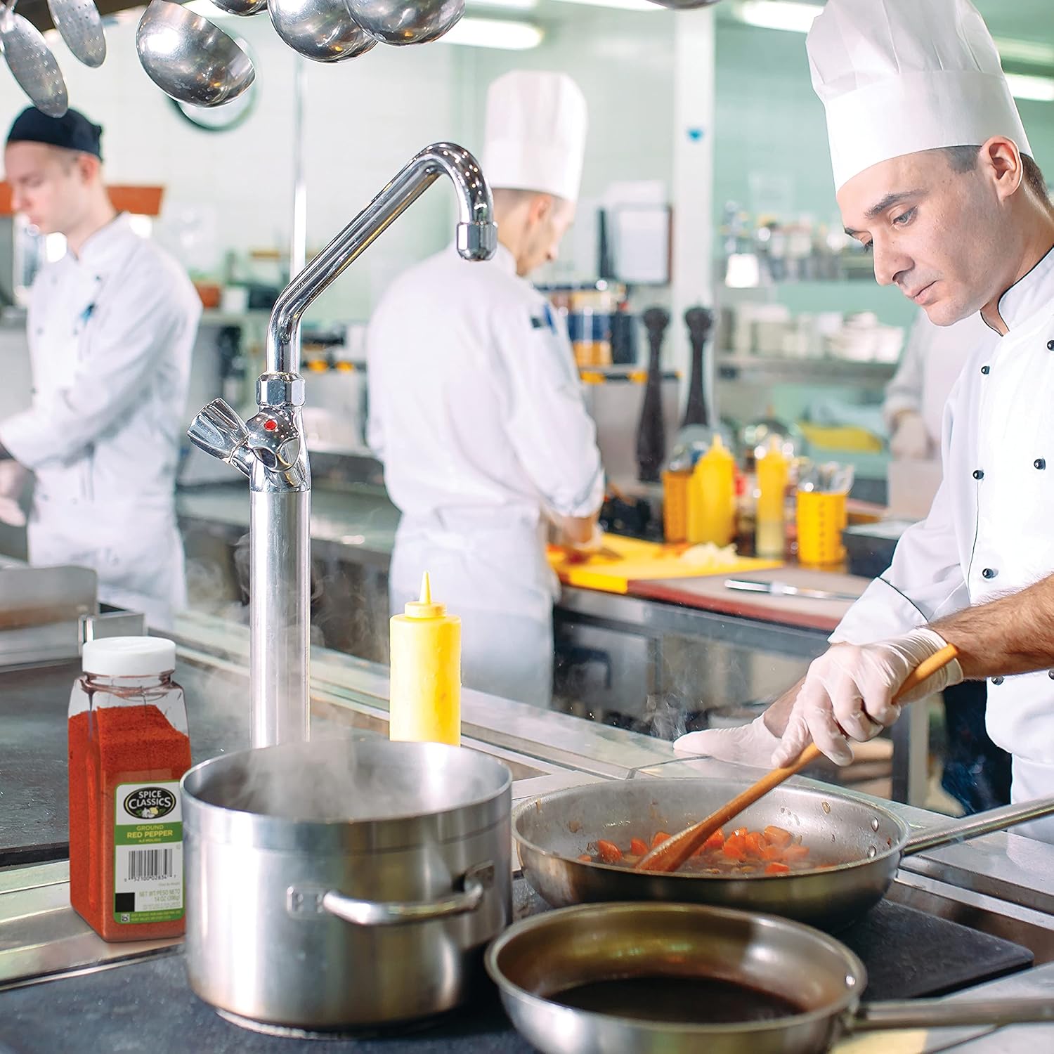 Spice Classics Ground Red Pepper, 14 oz - One 14 Ounce Container of Red Pepper Seasoning, Made from Dried Ground Red Chili Peppers for a Zesty Flavor : Everything Else