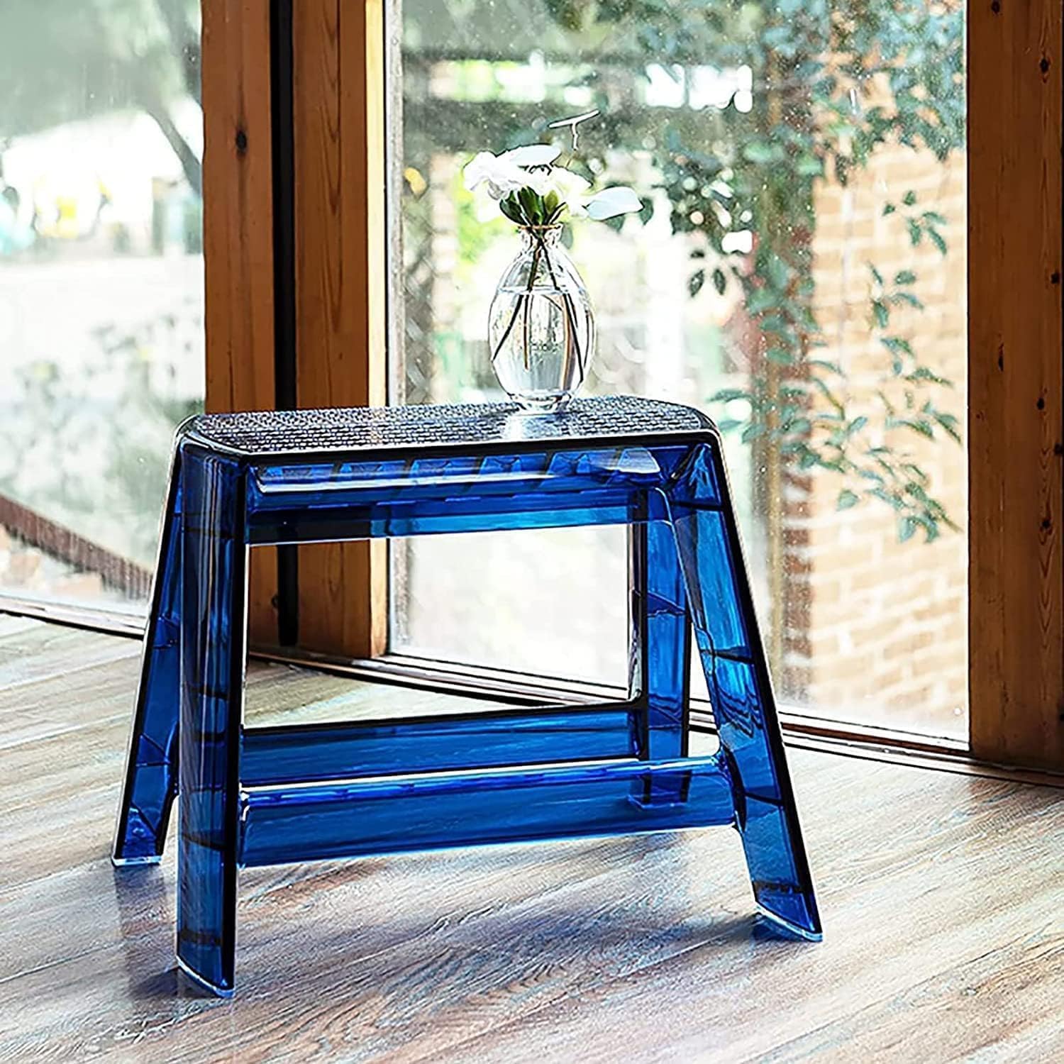 Portable Acrylic Folding Stool, Clear Versatile Chair for Adults, Indoor/Outdoor Use, Ideal for Kitchen, Library, Dining Room, Space-Saving Design