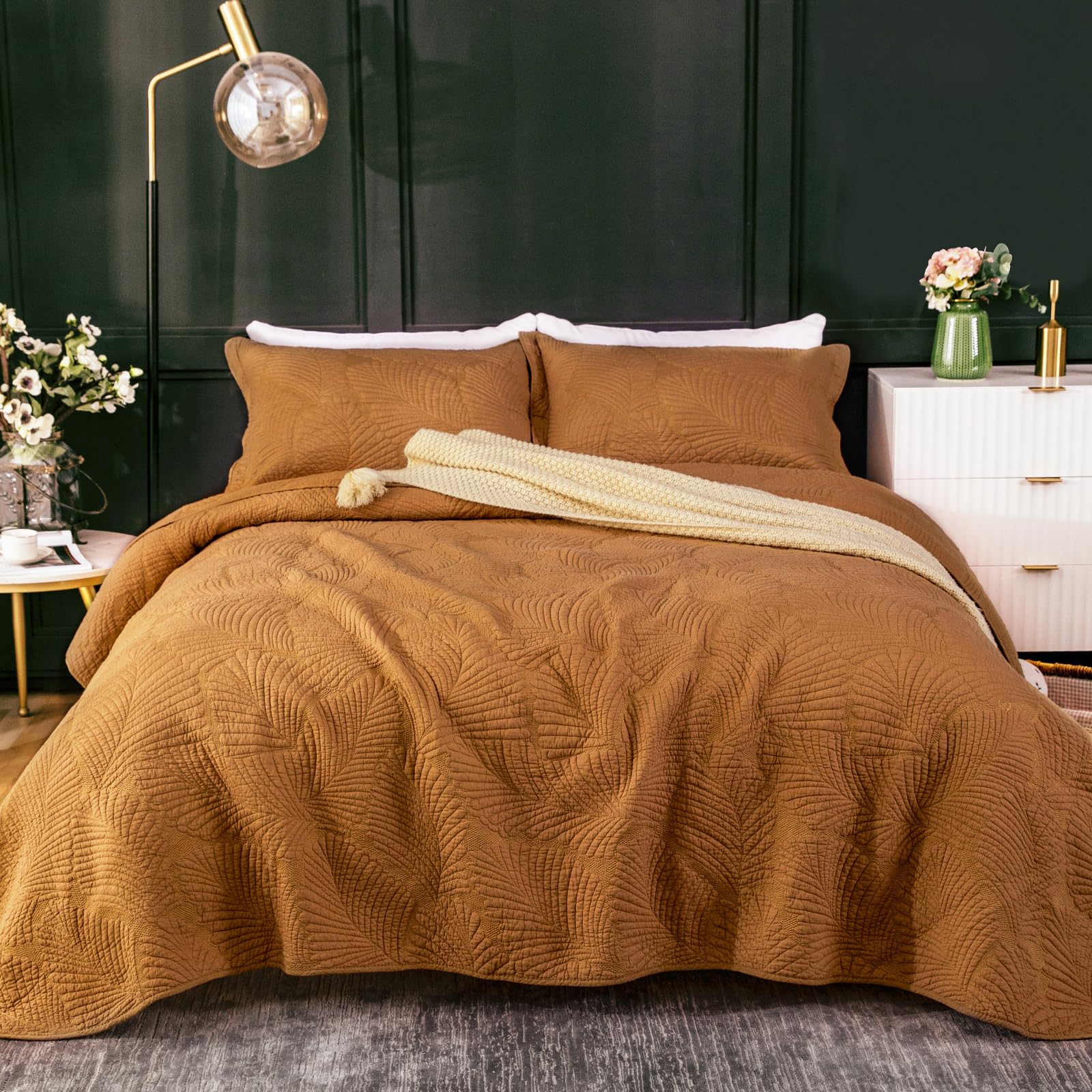 Qucover Colcha Acolchada Cama 180 Suave y Cómoda de Algodón, Juegos de Colchas con 2 Fundas para Almohadas 50x75cm, Naranja 250x270cm