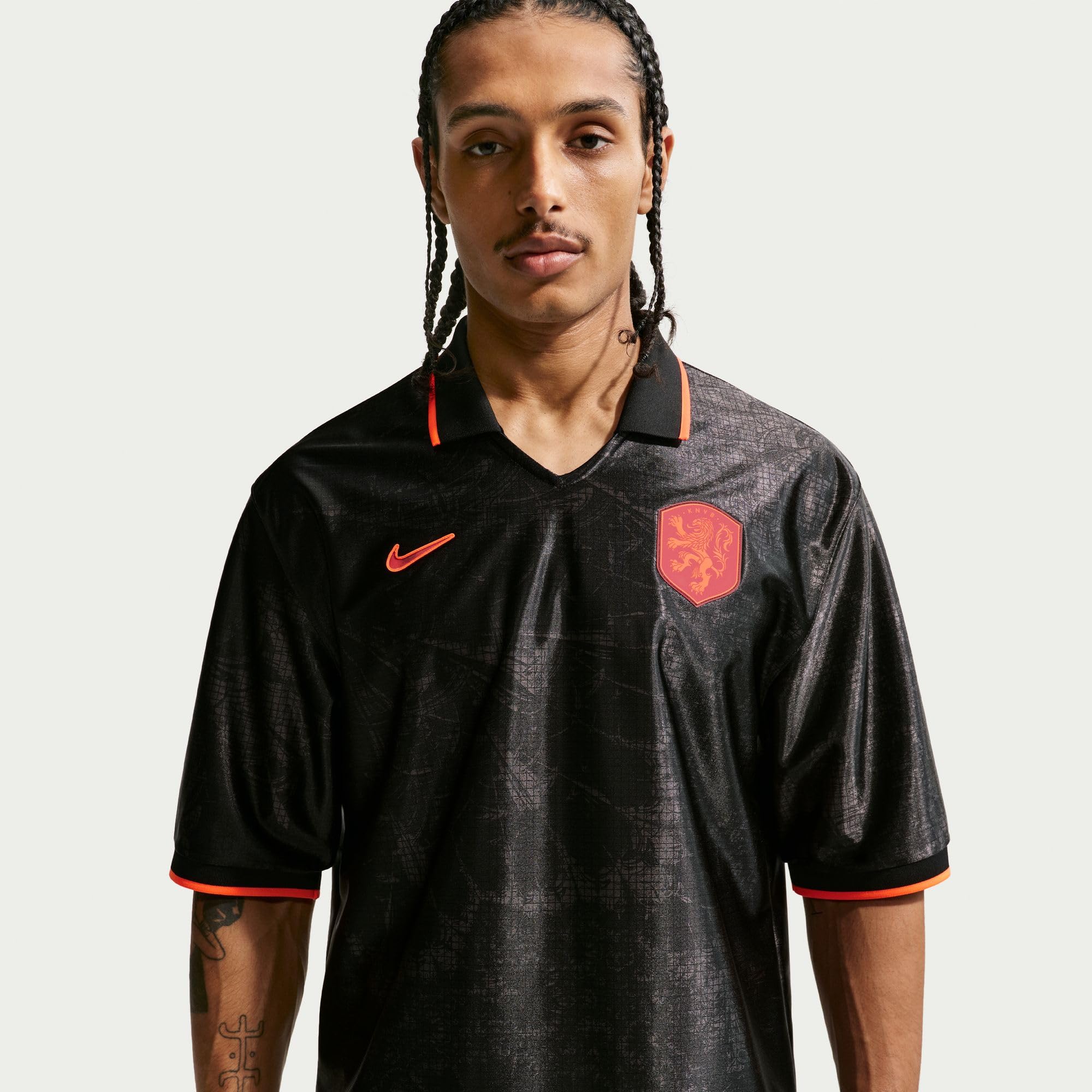 Holandia Energy Nike Dri-Fit męska koszulka piłkarska z krótkim rękawem, czarny/Hyper Crimson/Hyper Crimson, IH1868-010, 2XL