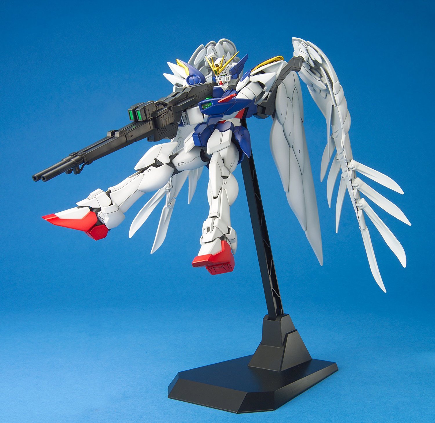 Amazon | MG 1/100 ウィングガンダム ゼロカスタム (エンドレスワルツ