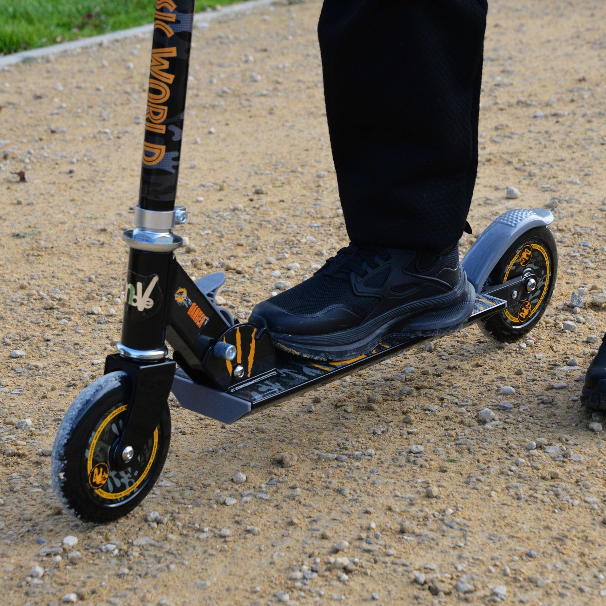 Jurassic World Trottinette Pliante avec Roues imprimées