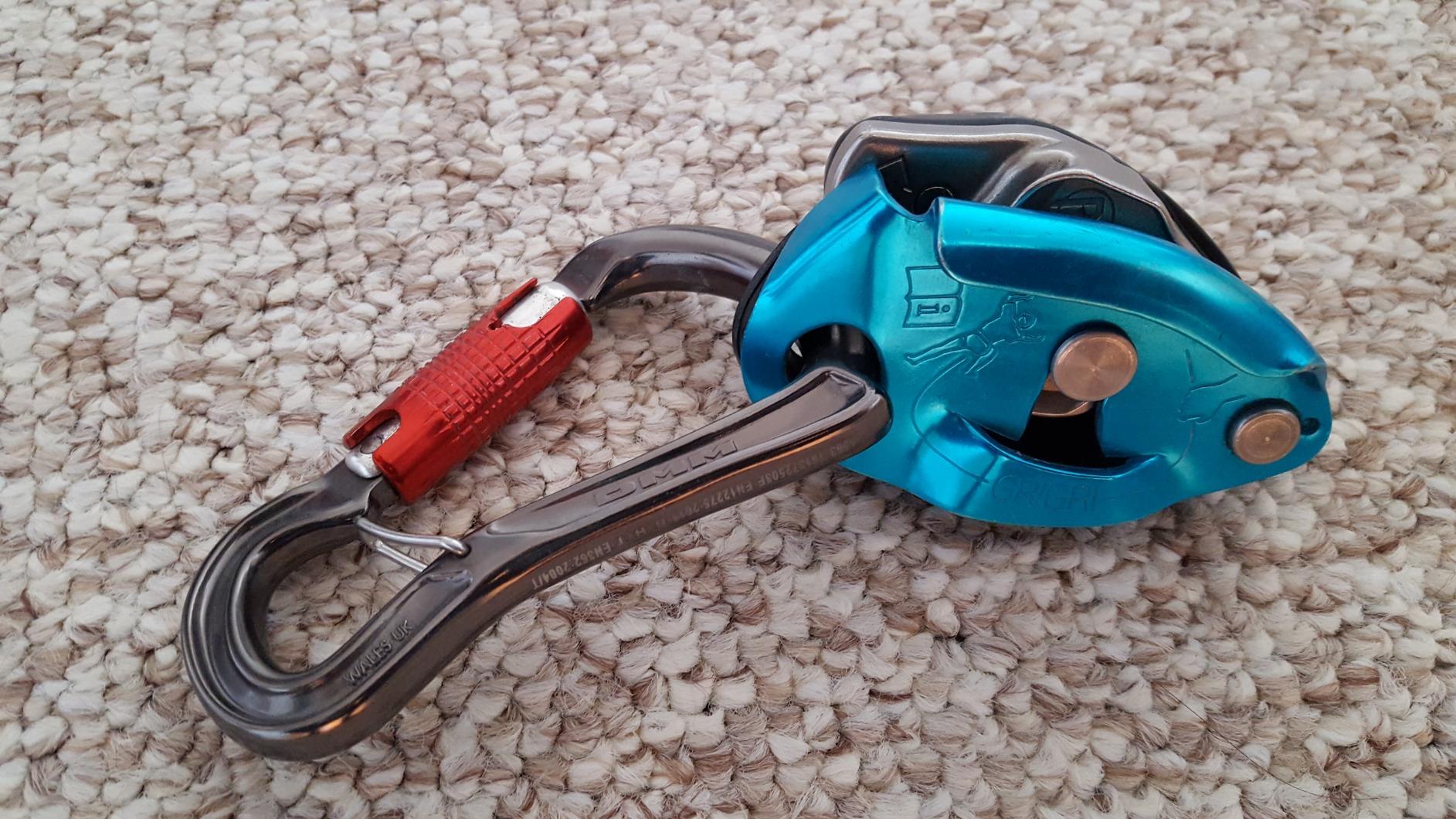 Dmm Ceros Belay Moschettone Locksafe Tripla Azione: Sicurezza E Precisione Per Arrampicata E Alpinismo - 2