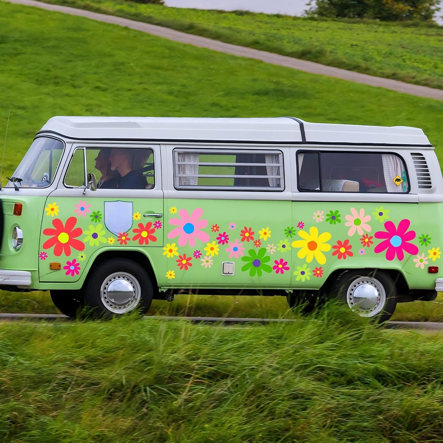 12 Sheets Daisy Stickers 147 Pcs Daisy Flower Car Decals Vinyl Self Adhesive Retro Flower Car Stickers Cling for Bumper Window Laptop Scratch Cover Wall Mirror Truck Decoration(Bright Style)
