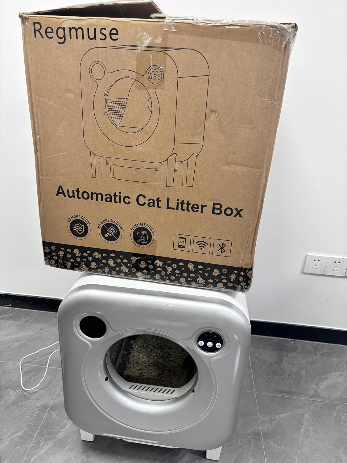 Regmuse Automatic Cat Litter Box, self-Cleaning, White Large Capacity, self-Cleaning, Suitable for Multiple Cats, Ultra-Quiet and odorless