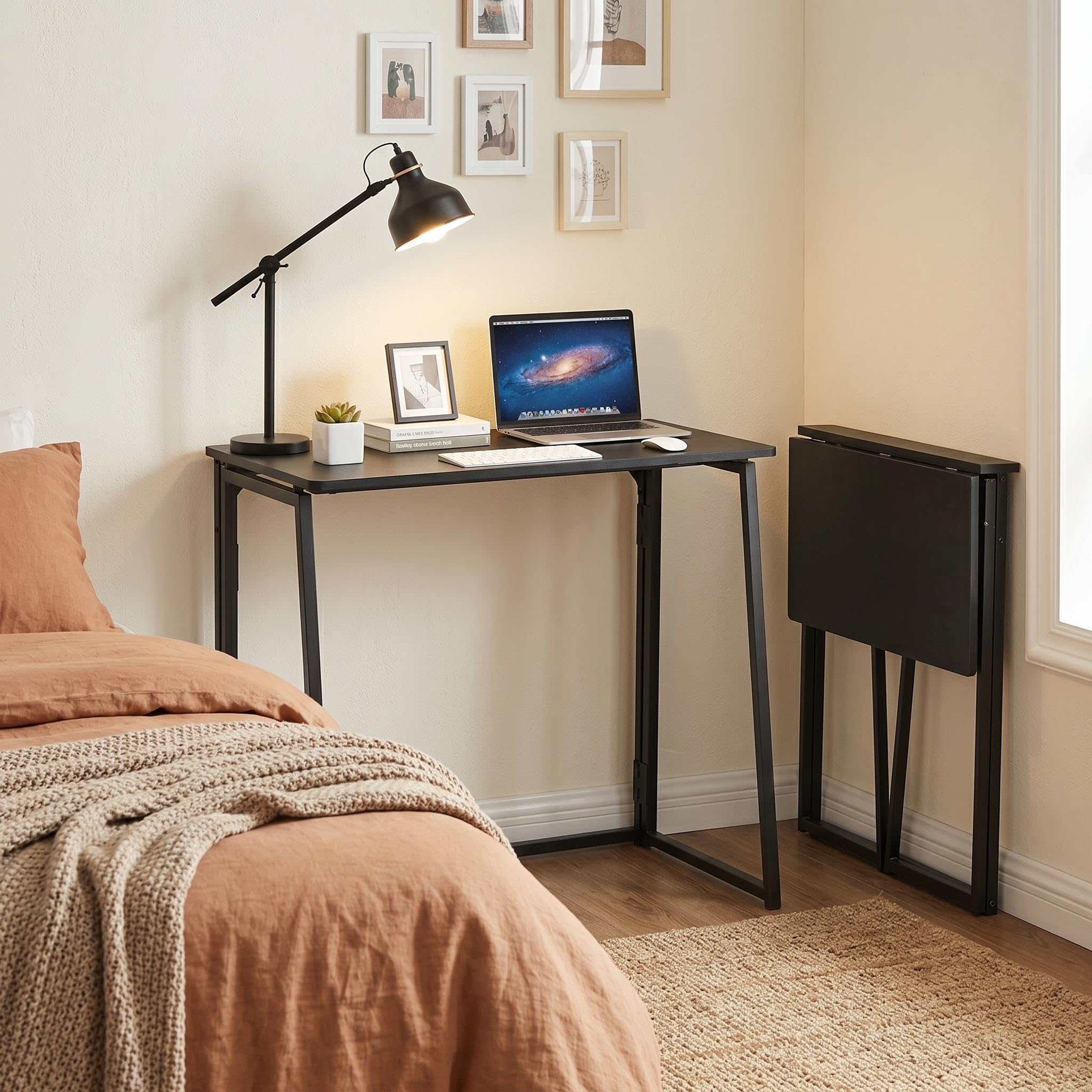 Table d'écriture pliable noire FurnitureR pour le télétravail au salon