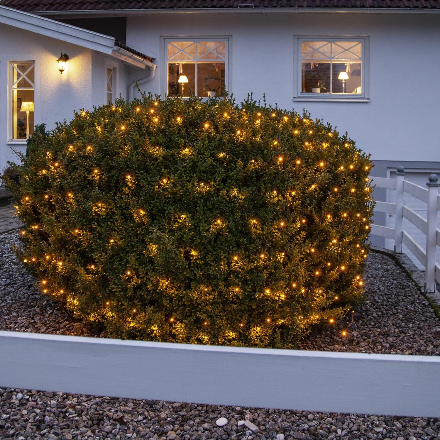 Best Season LED-Lichternetz – 180 Lichter, Ca. 3 X 3 M, Für Draußen – Transparent, Für Garten & Dekoration