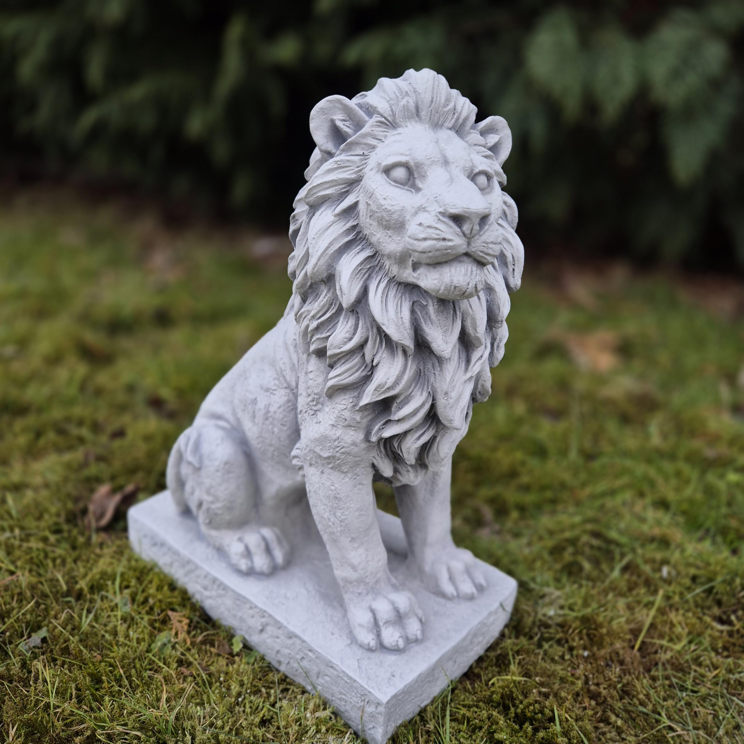 FABRIQ Leone Figura Destra in Pietra - 36 cm Altezza, 14 cm Larghezza, 20 cm Lunghezza - Resistente al Gelo in Gres per Esterni Grigio