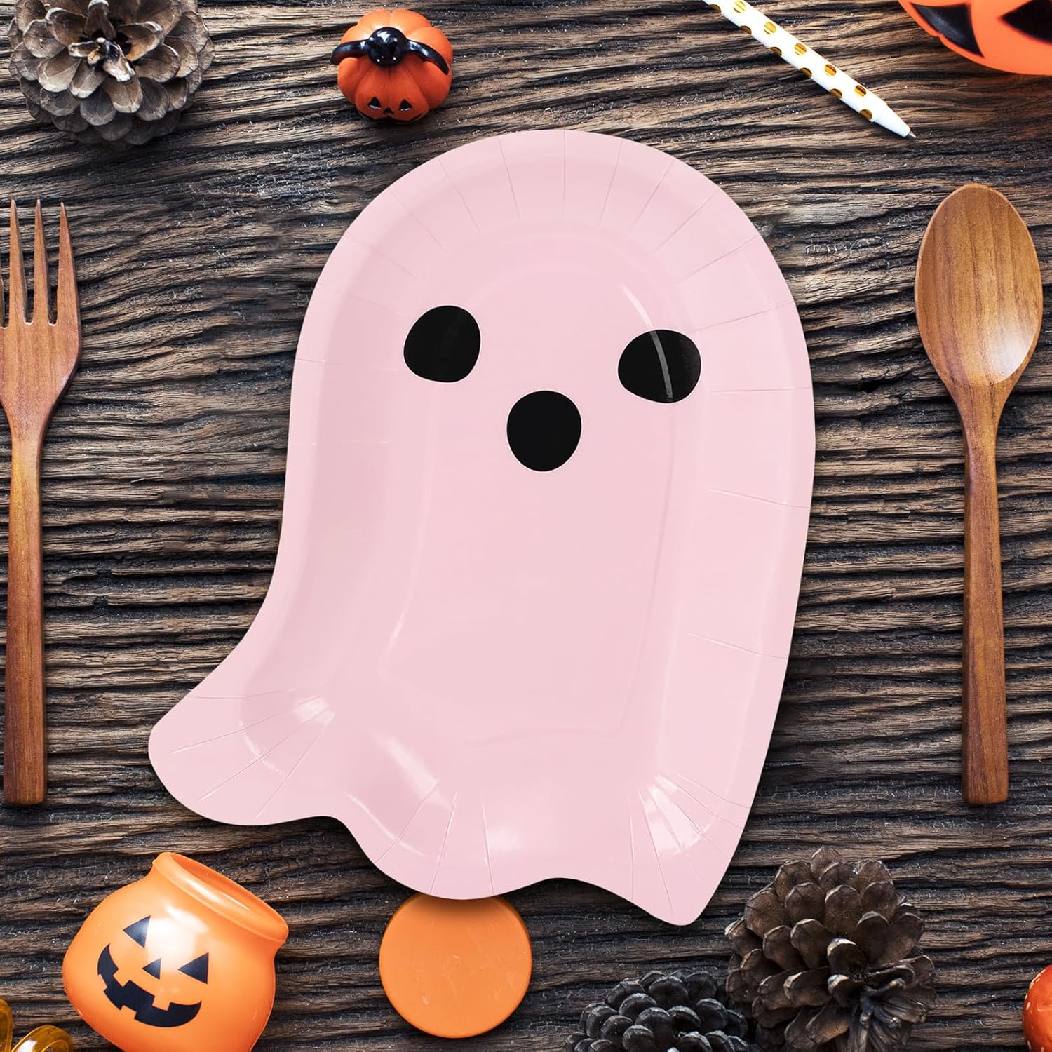 Whaline 80 Pcs Halloween Paper Plates Boo Ghost Disposable Dinner Plates Boho 4 Pastel Colors Tableware for Party Supplies Table Decor, 7.6 x 9.6 In